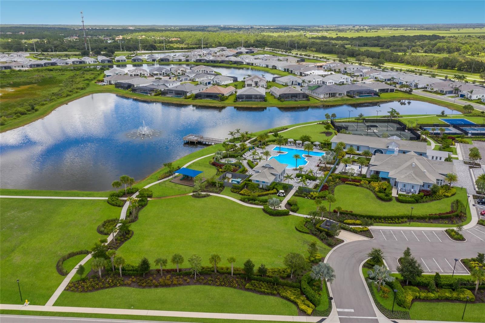 8310 REDONDA LOOP, LAKEWOOD RANCH, FL, 34202