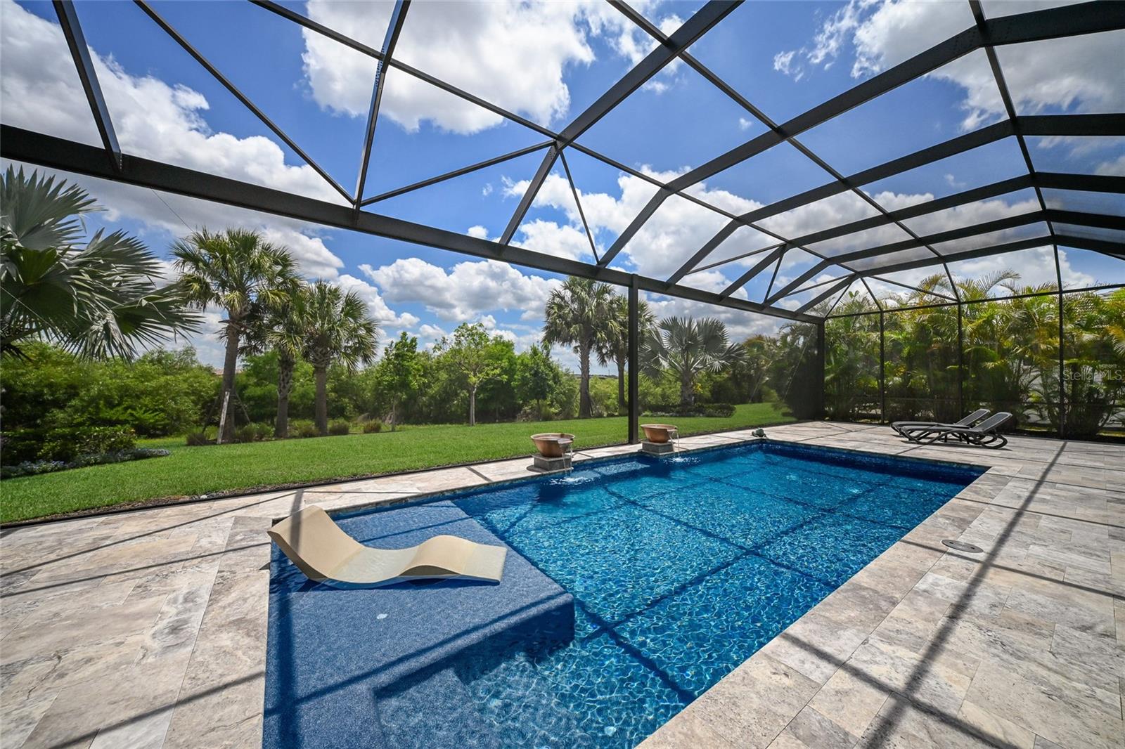 8310 REDONDA LOOP, LAKEWOOD RANCH, FL, 34202