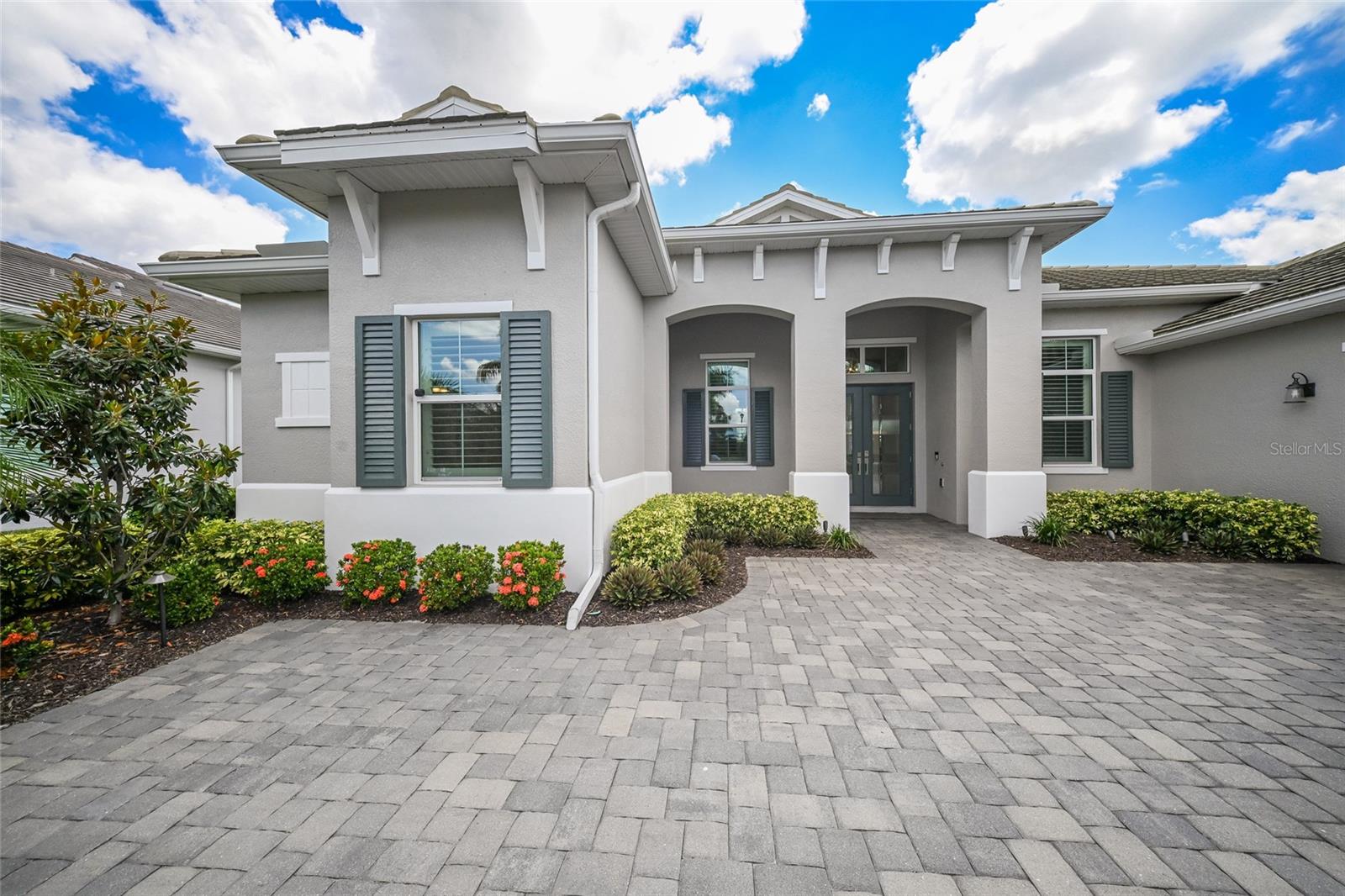 8310 REDONDA LOOP, LAKEWOOD RANCH, FL, 34202