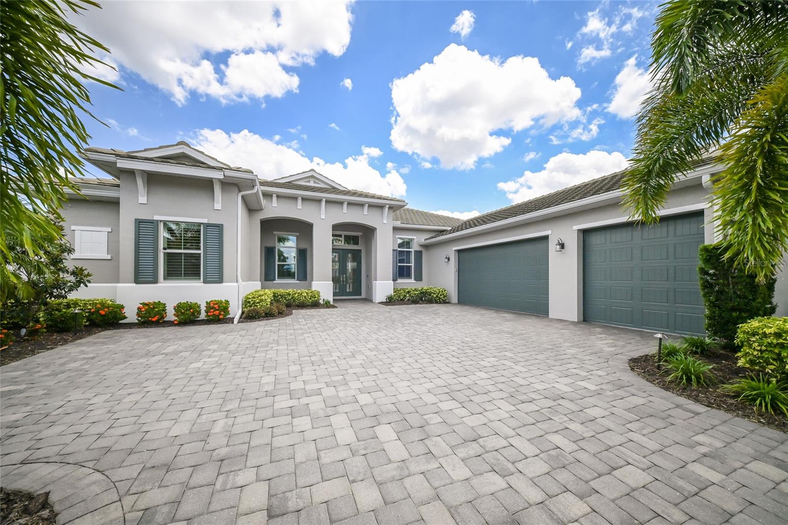 8310 REDONDA LOOP, LAKEWOOD RANCH, FL, 34202