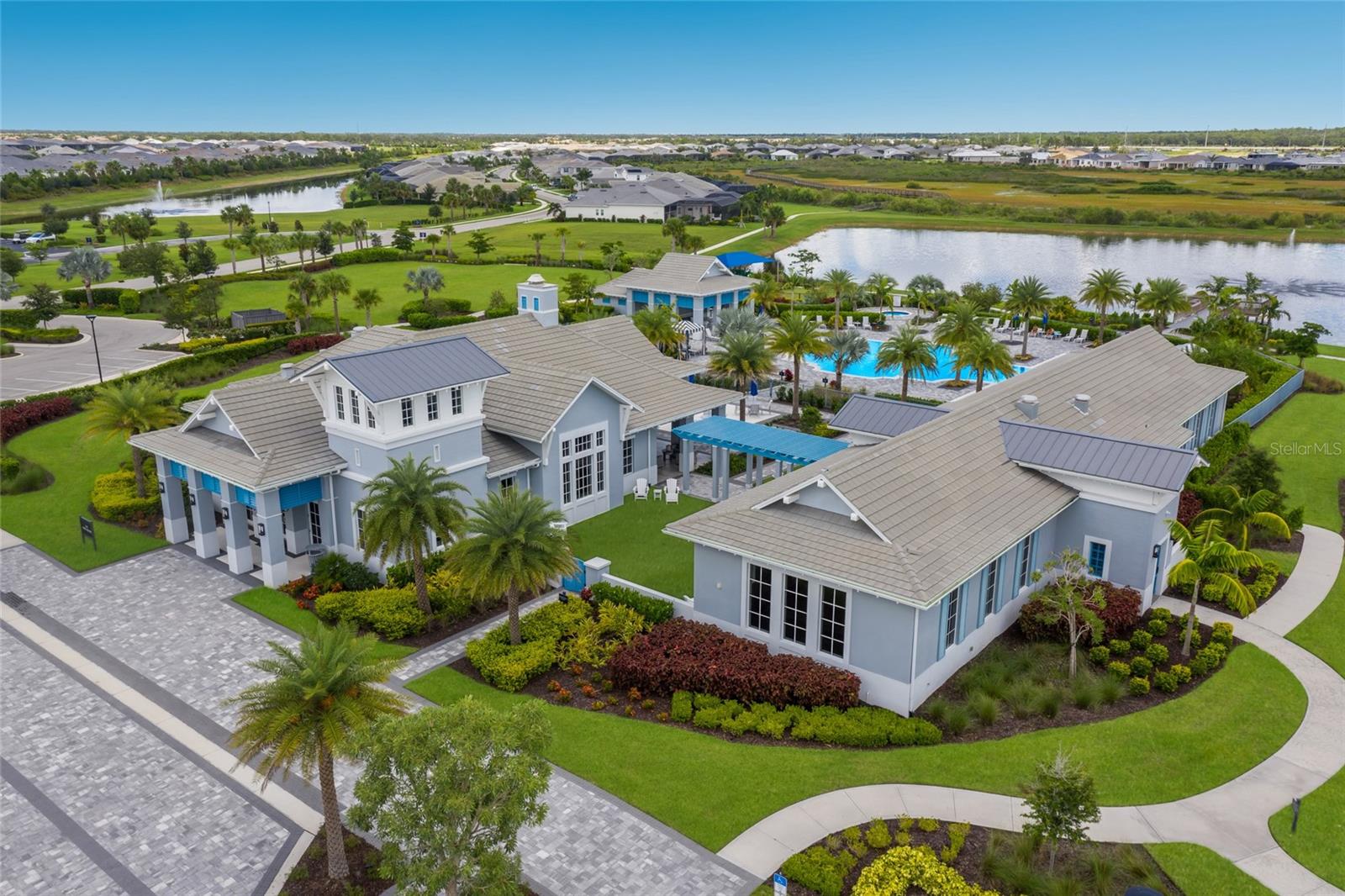 8310 REDONDA LOOP, LAKEWOOD RANCH, FL, 34202