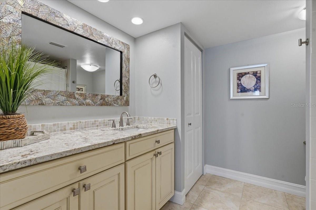 1430 GULF BLVD #407, CLEARWATER BEACH, FL, 33767
