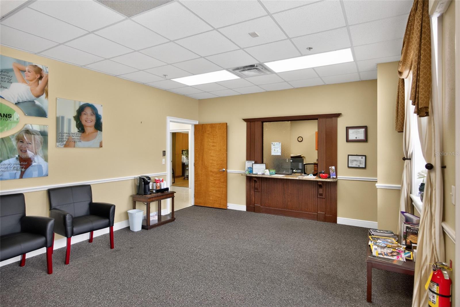 733 COUNTY ROAD 466, LADY LAKE, FL, 32159