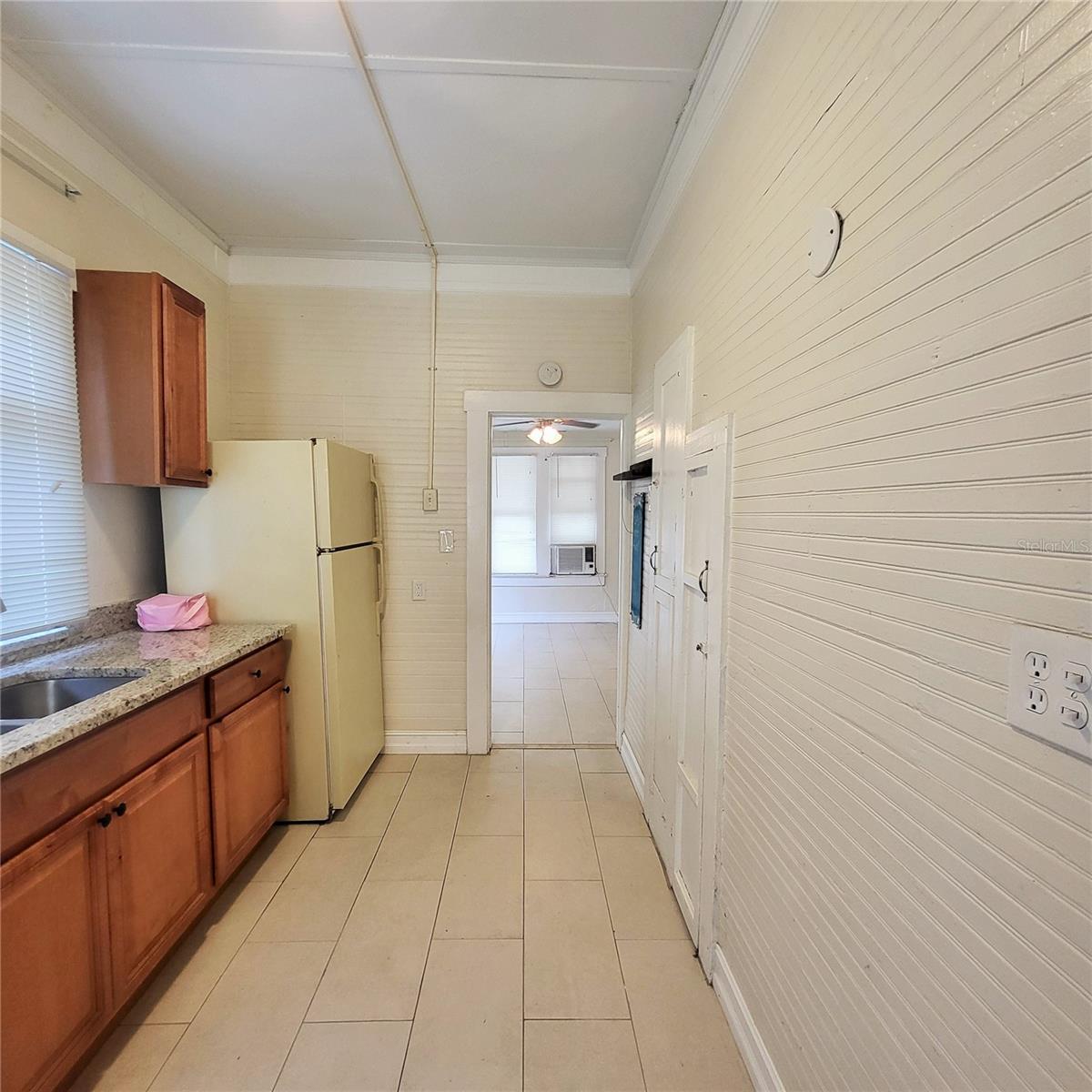 305 WOODROW AVE, LARGO, FL, 33770