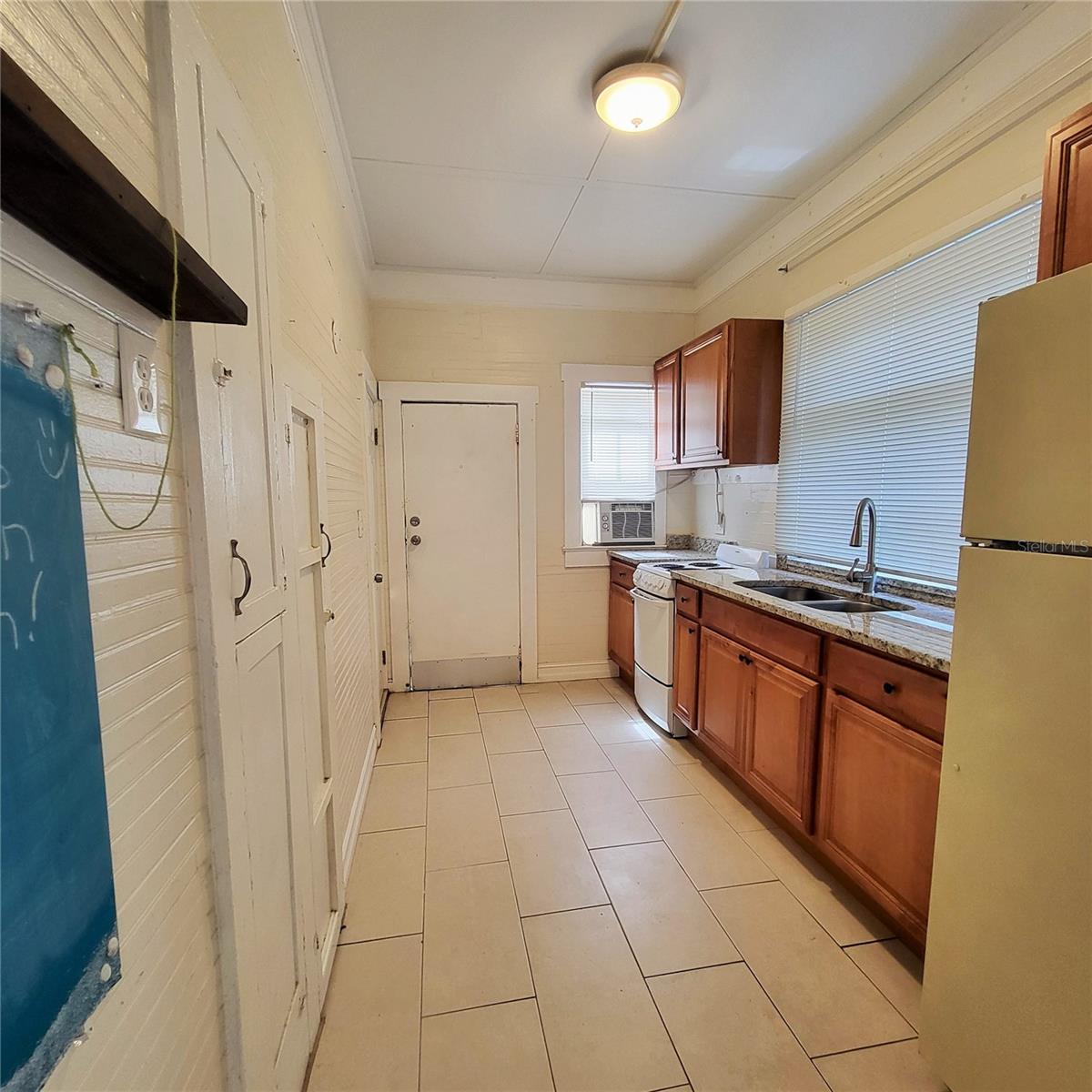 305 WOODROW AVE, LARGO, FL, 33770