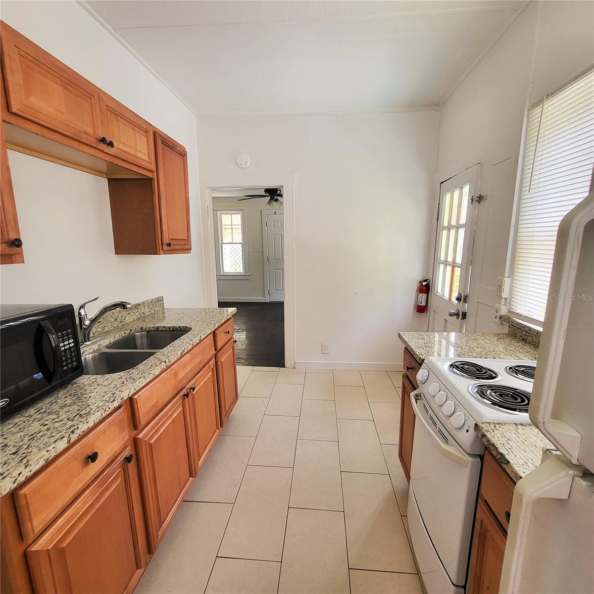 305 WOODROW AVE, LARGO, FL, 33770