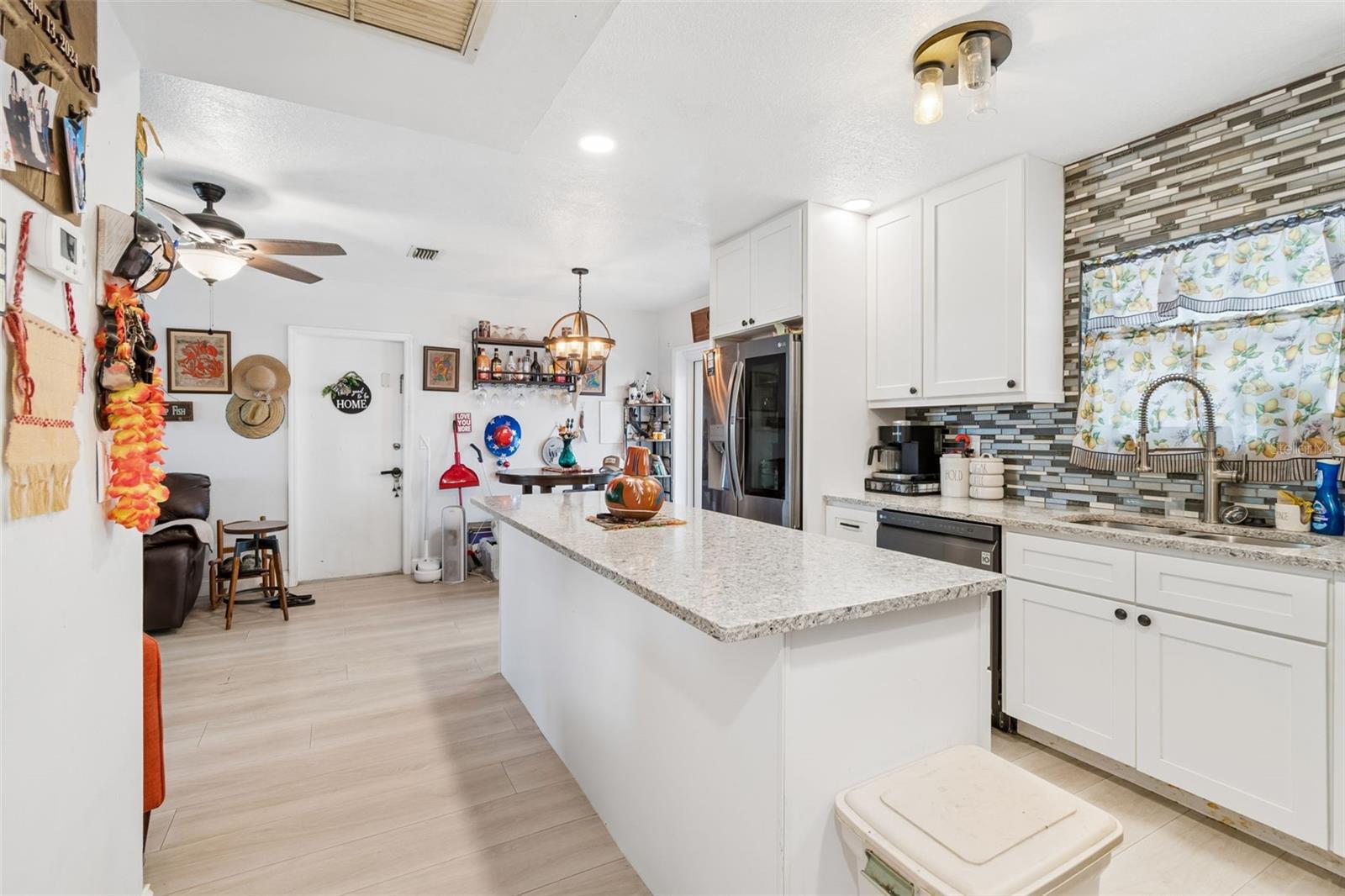 1182 FRIAR TUCK LN, DUNEDIN, FL, 34698
