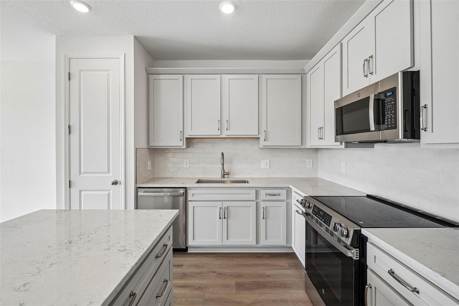 7485 DEER VALLEY CIRCLE, TAMPA, FL, 33635