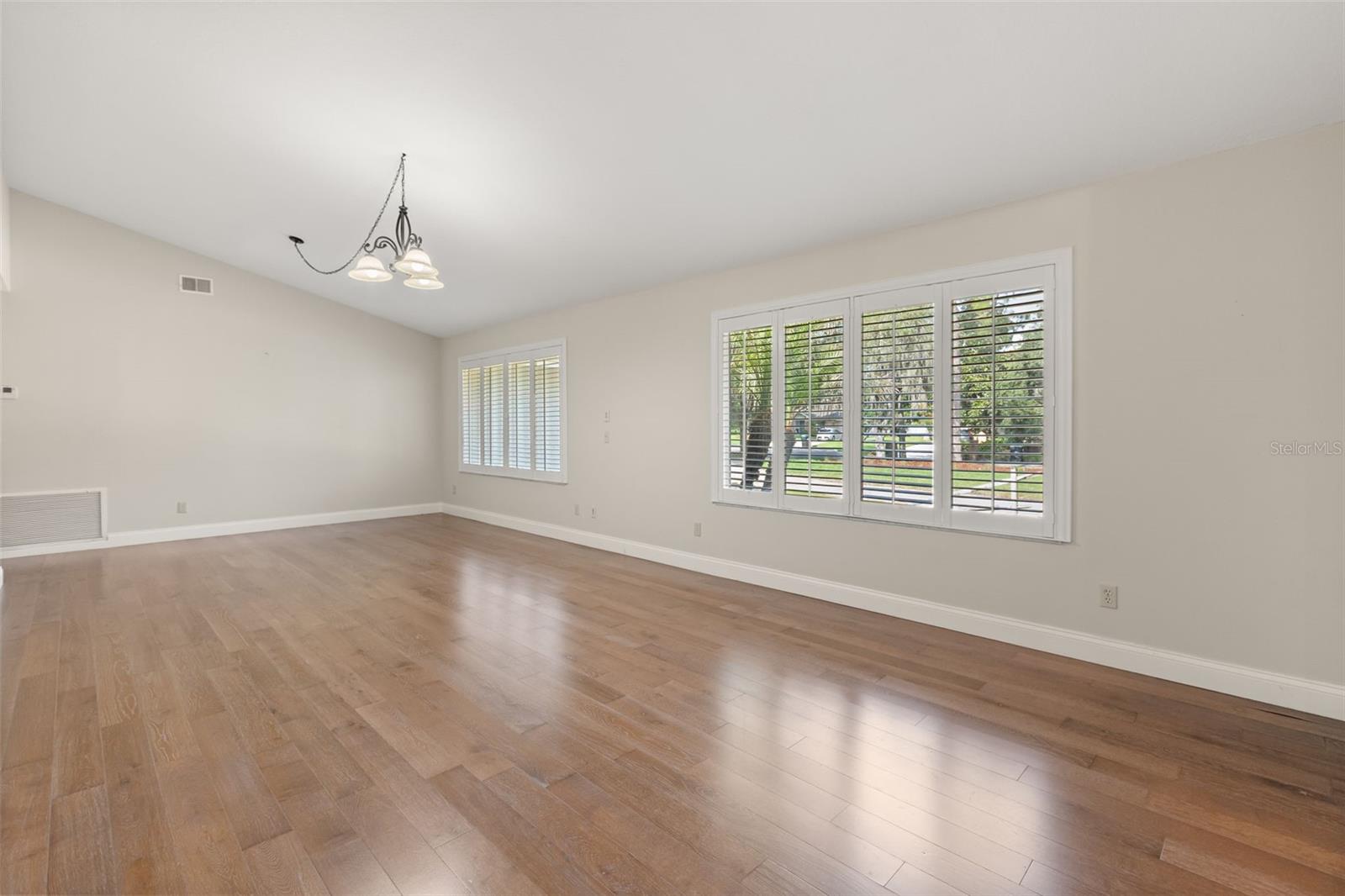 5321 FOXSHIRE CT, ORLANDO, FL, 32819