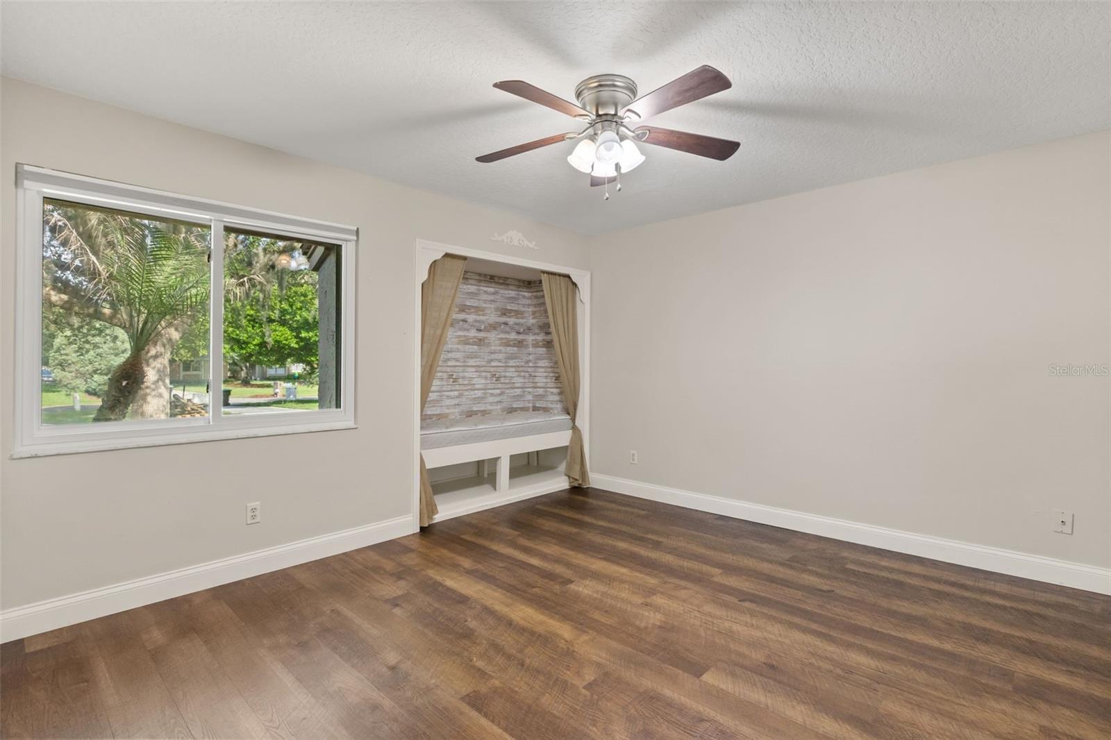 5321 FOXSHIRE CT, ORLANDO, FL, 32819