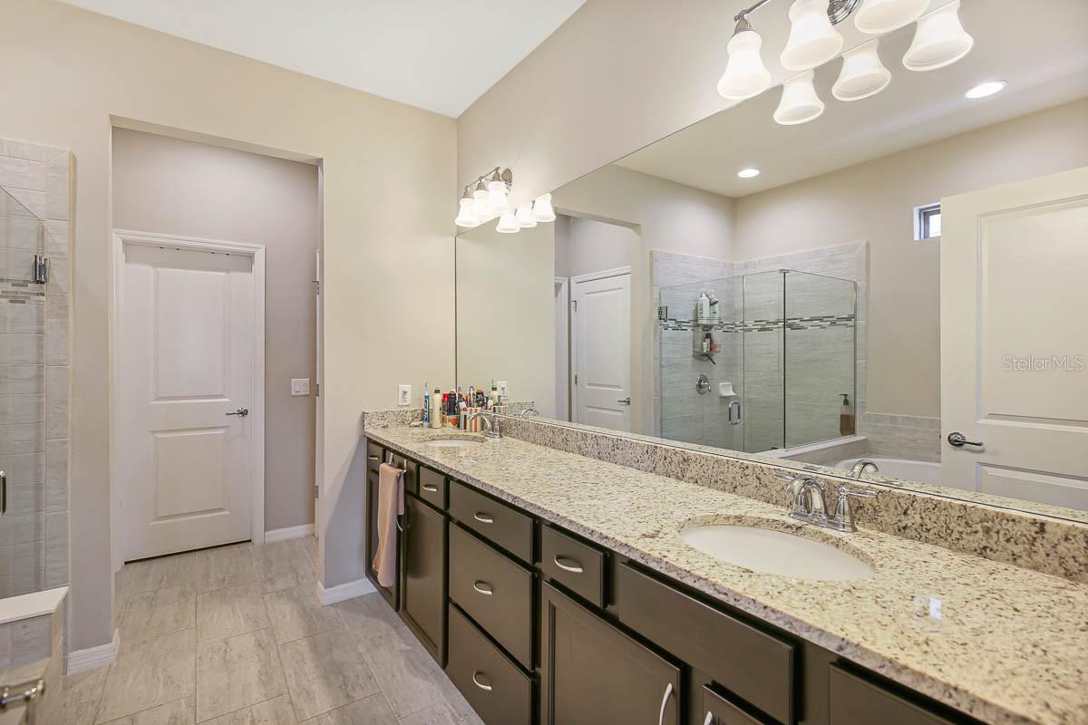 5834 ESKER FALLS LN, LITHIA, FL, 33547