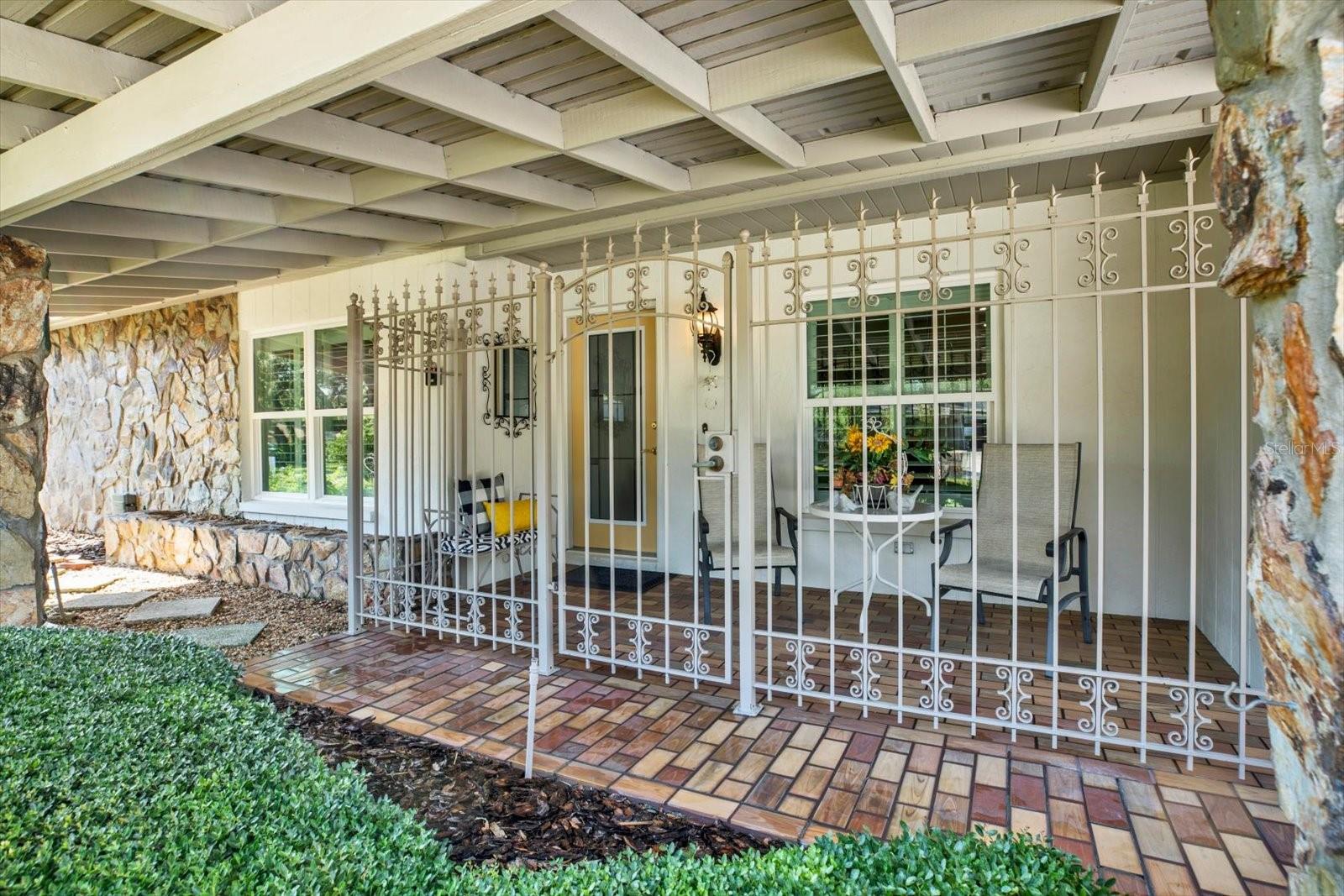 6625 BAYBROOKS CIR, TAMPA, FL, 33617