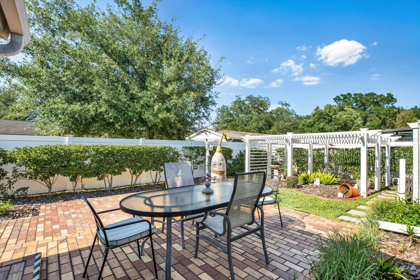 6625 BAYBROOKS CIR, TAMPA, FL, 33617