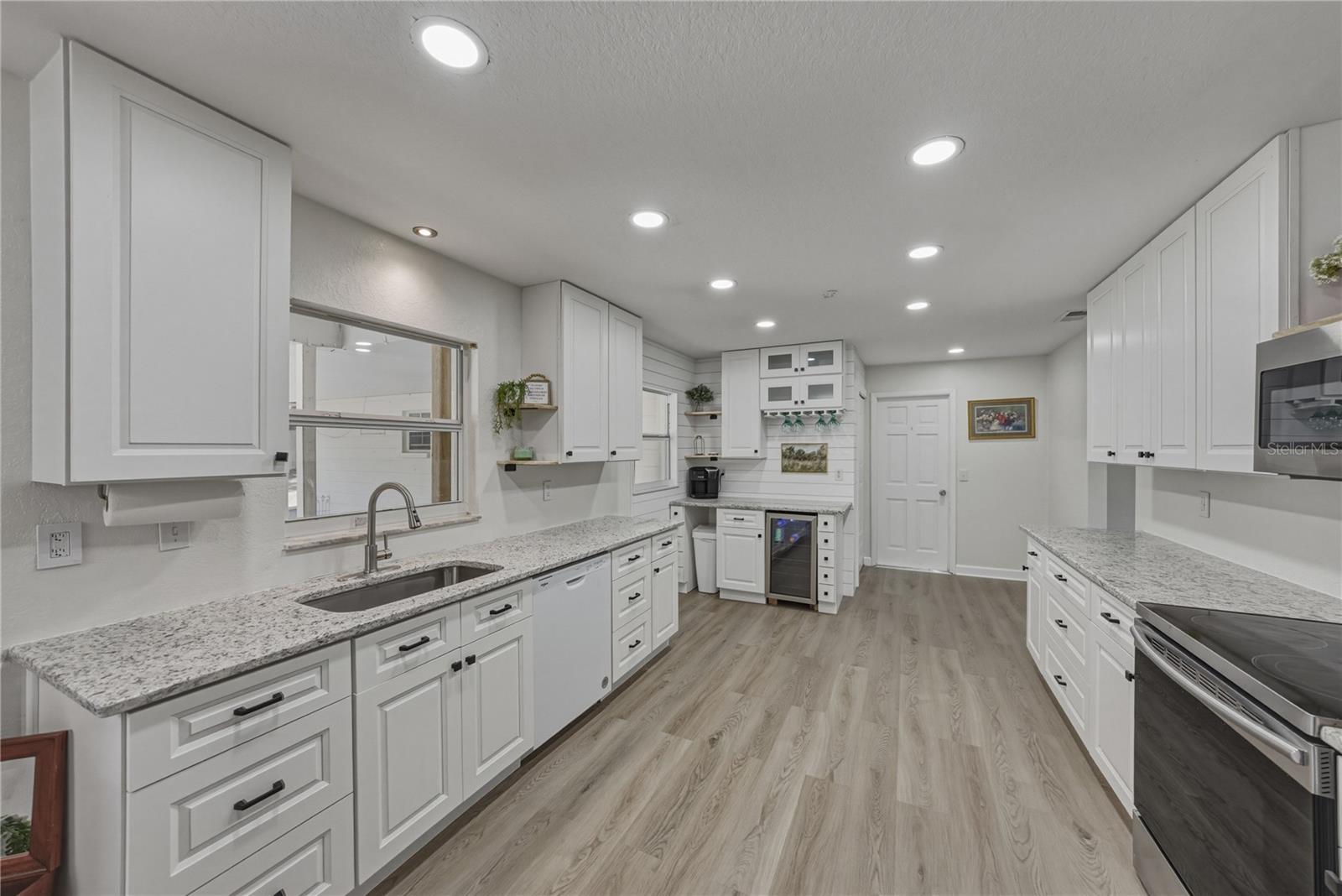 37634 HIDDEN PARK CT, DADE CITY, FL, 33525