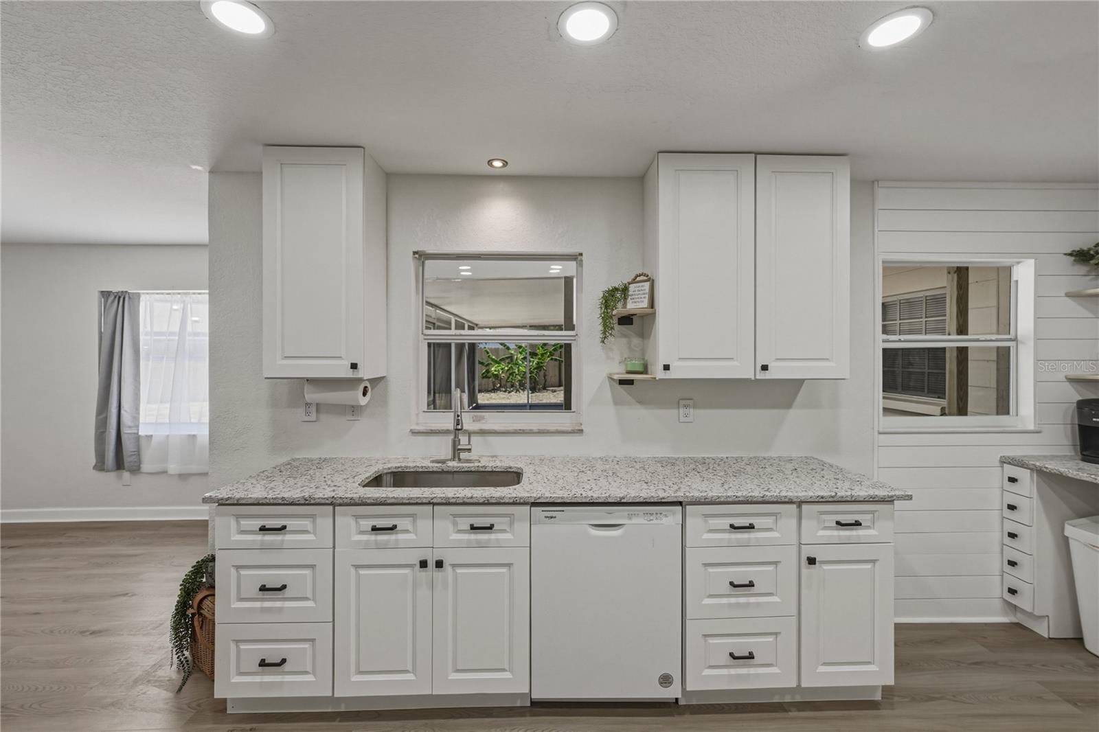 37634 HIDDEN PARK CT, DADE CITY, FL, 33525