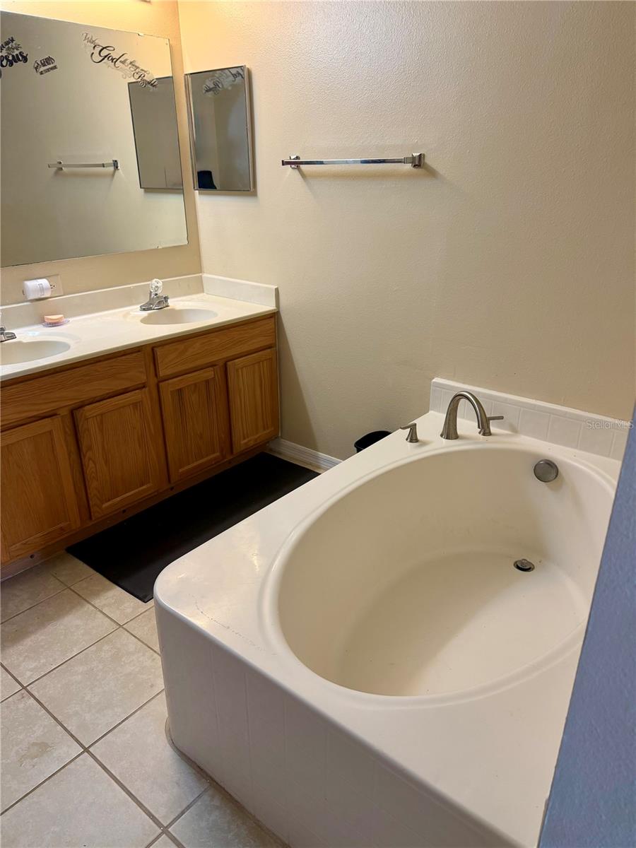 510 LOBELIA DR, DAVENPORT, FL, 33837