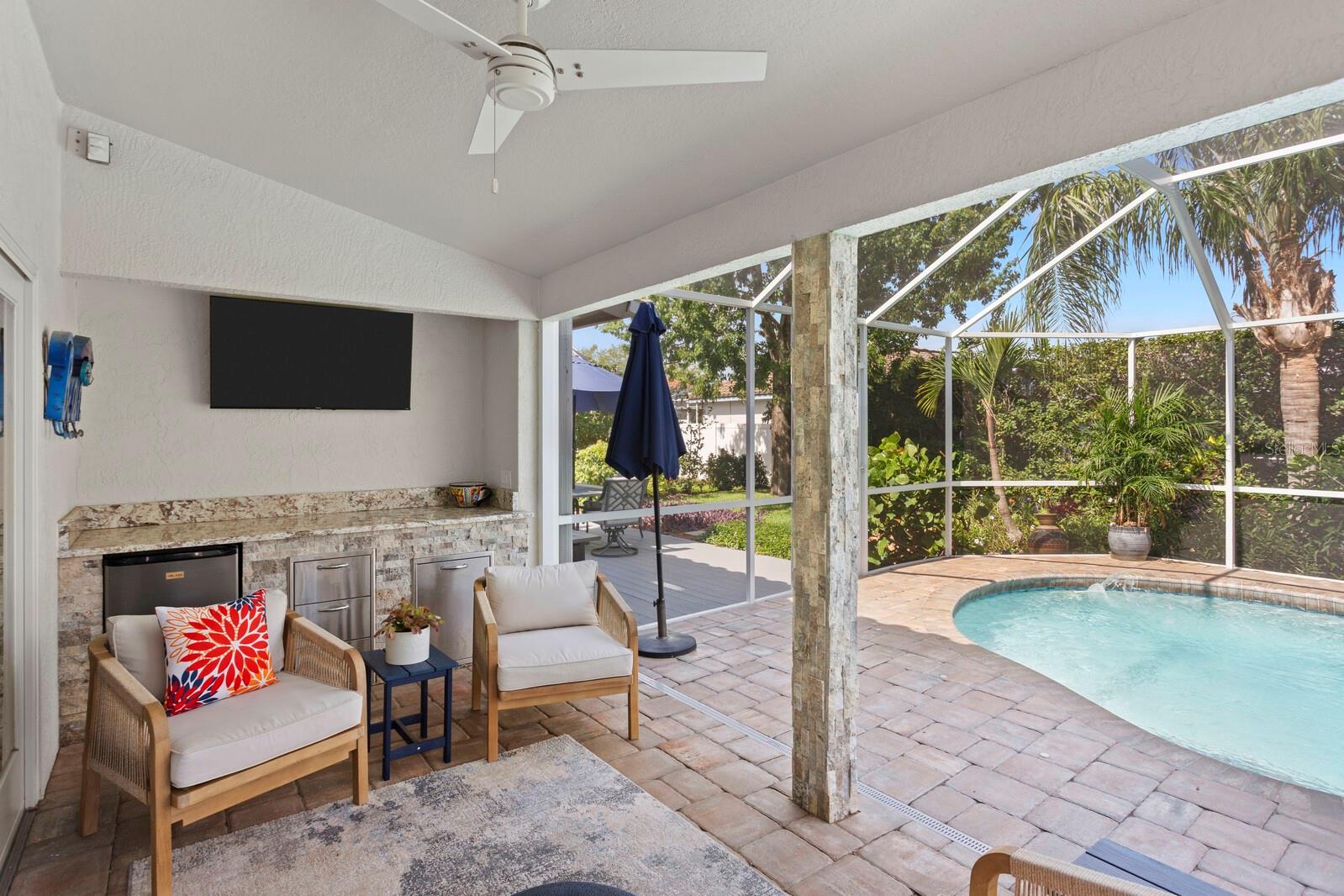 1107 GLENN LN, SAFETY HARBOR, FL, 34695