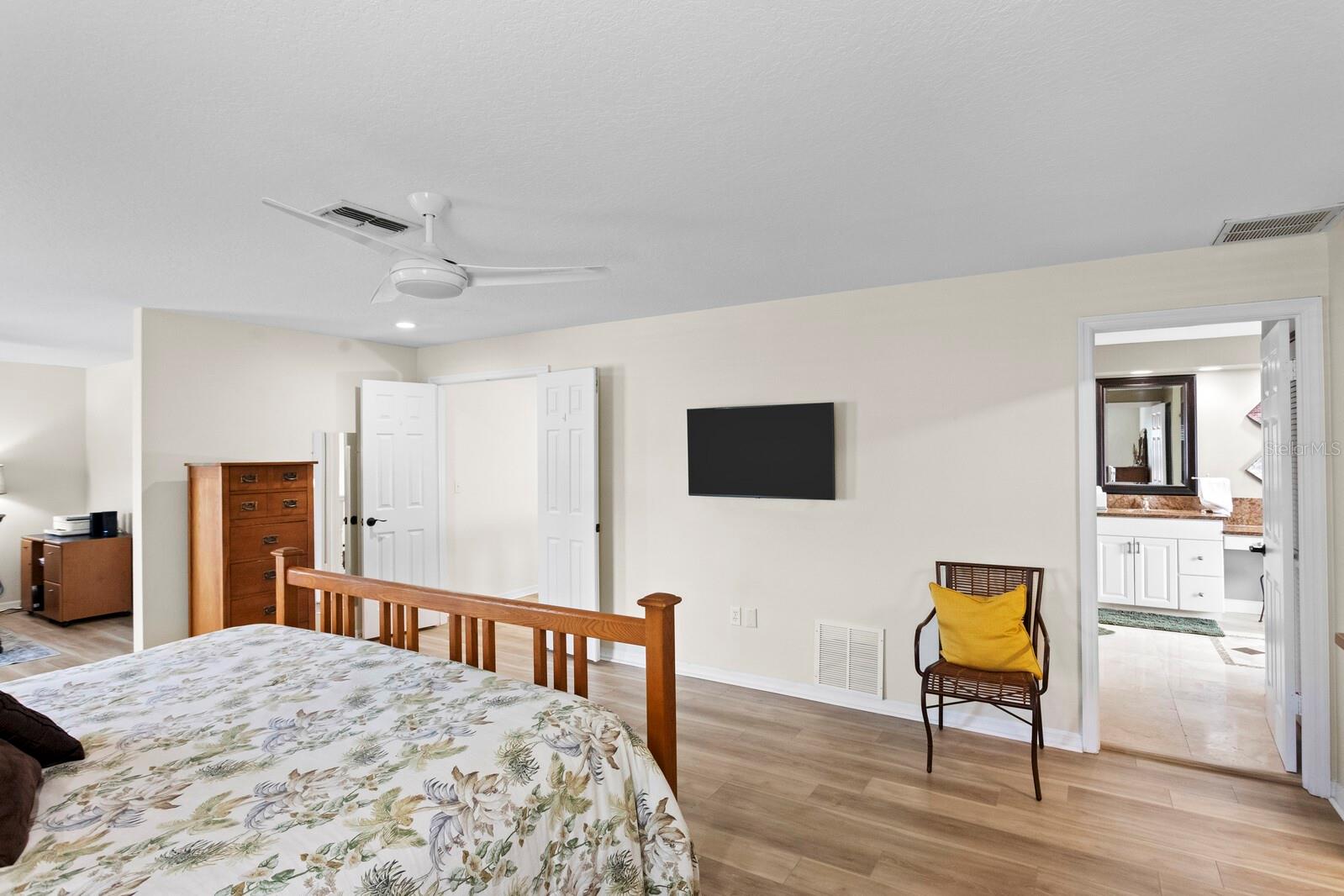 1107 GLENN LN, SAFETY HARBOR, FL, 34695