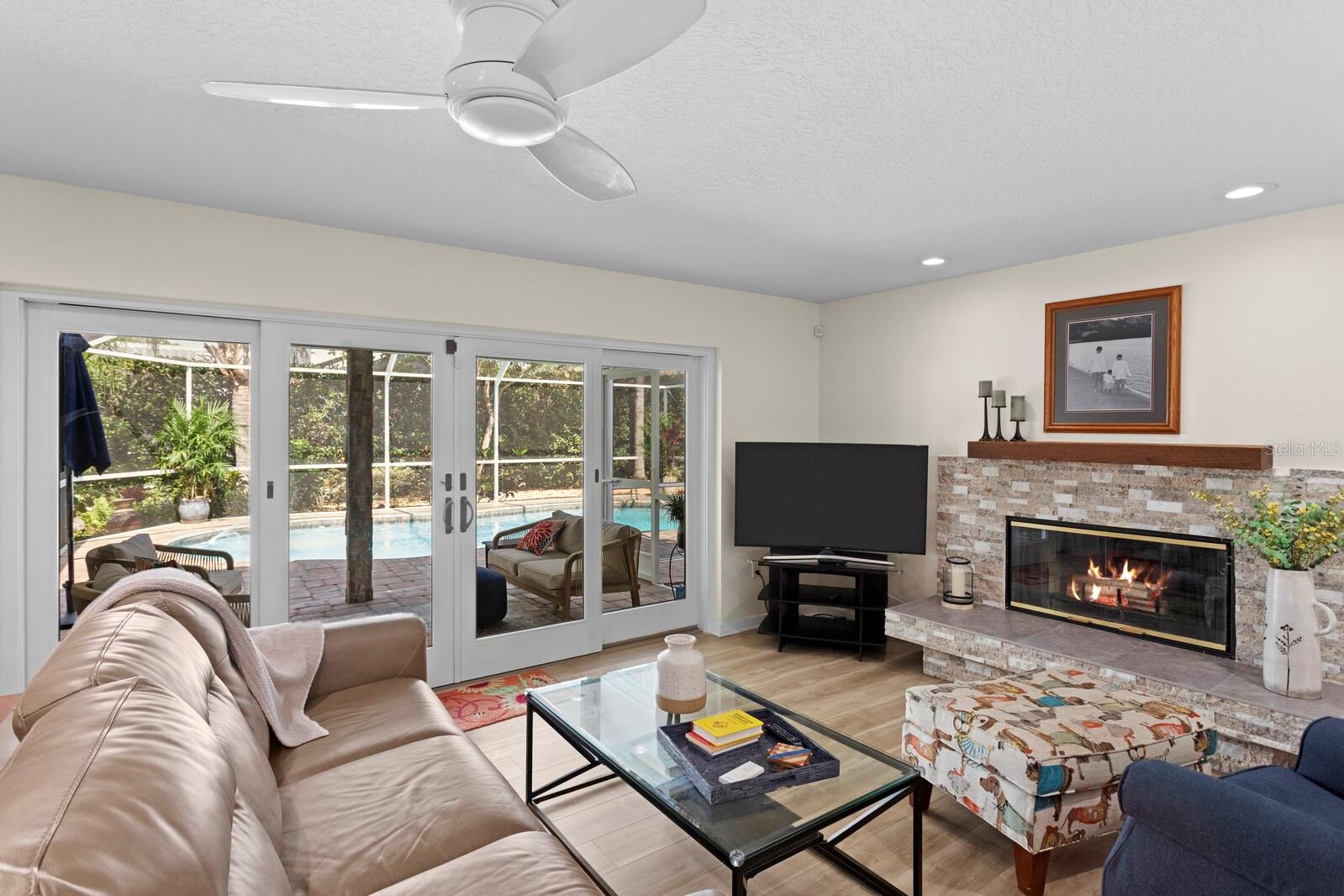 1107 GLENN LN, SAFETY HARBOR, FL, 34695