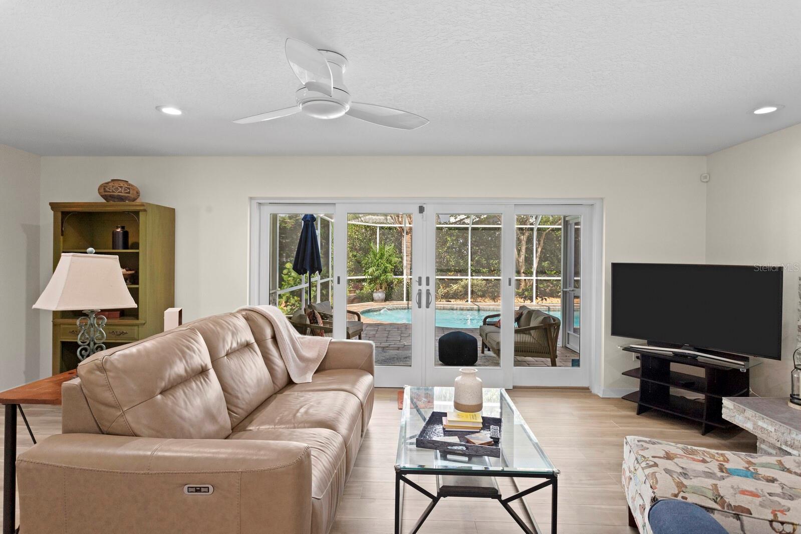 1107 GLENN LN, SAFETY HARBOR, FL, 34695