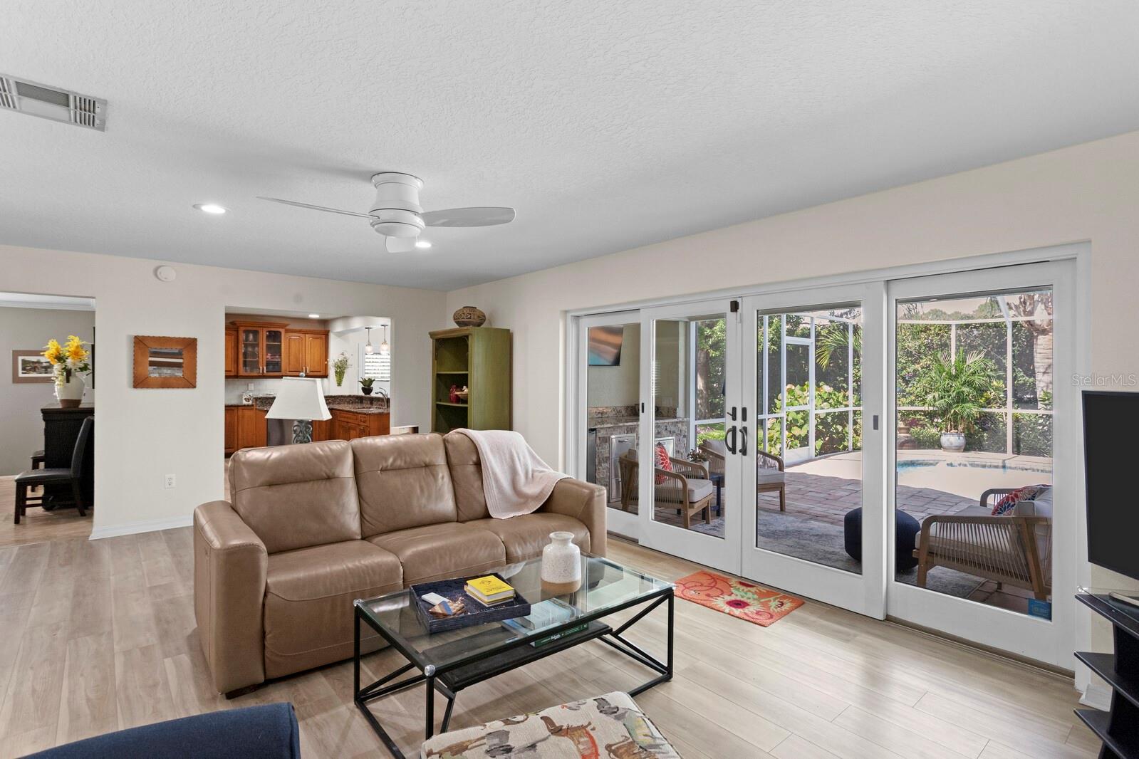 1107 GLENN LN, SAFETY HARBOR, FL, 34695