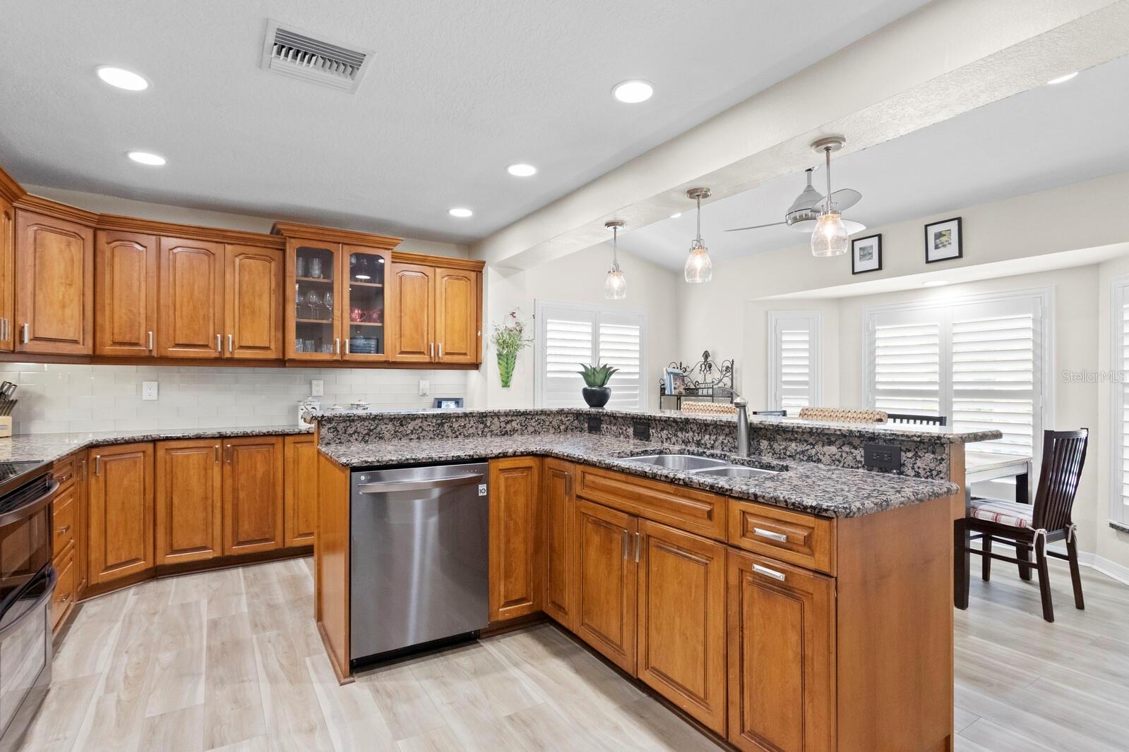 1107 GLENN LN, SAFETY HARBOR, FL, 34695