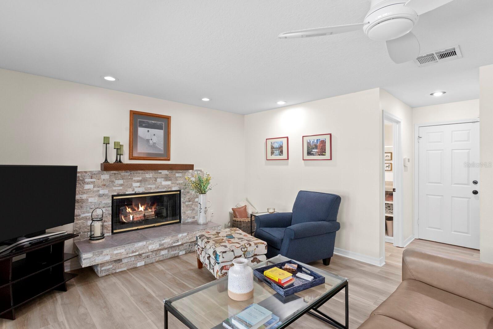 1107 GLENN LN, SAFETY HARBOR, FL, 34695