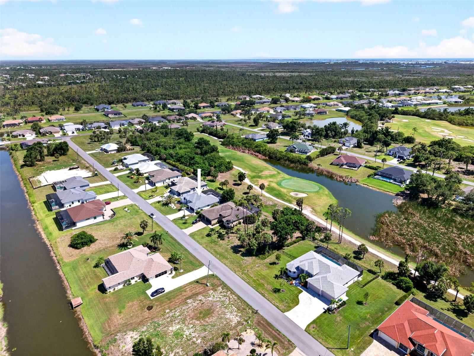16 TOURNAMENT RD, ROTONDA WEST, FL, 33947