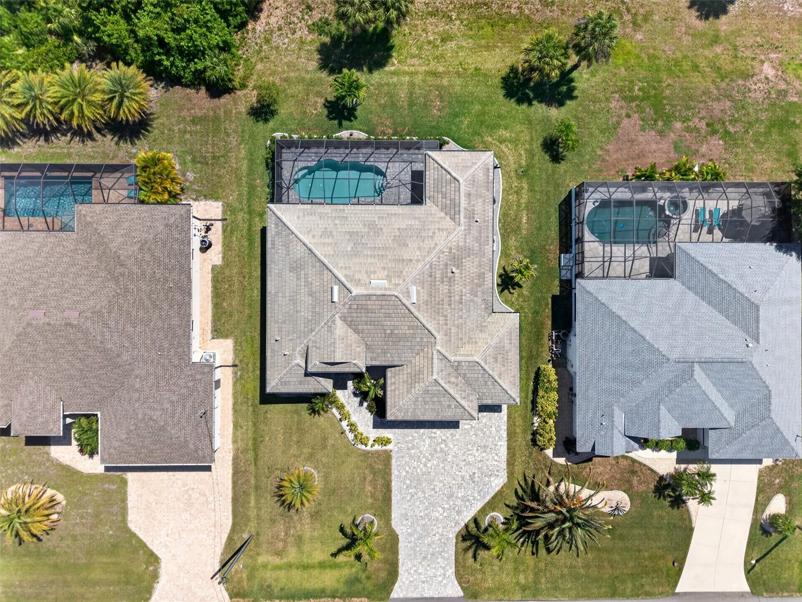 16 TOURNAMENT RD, ROTONDA WEST, FL, 33947