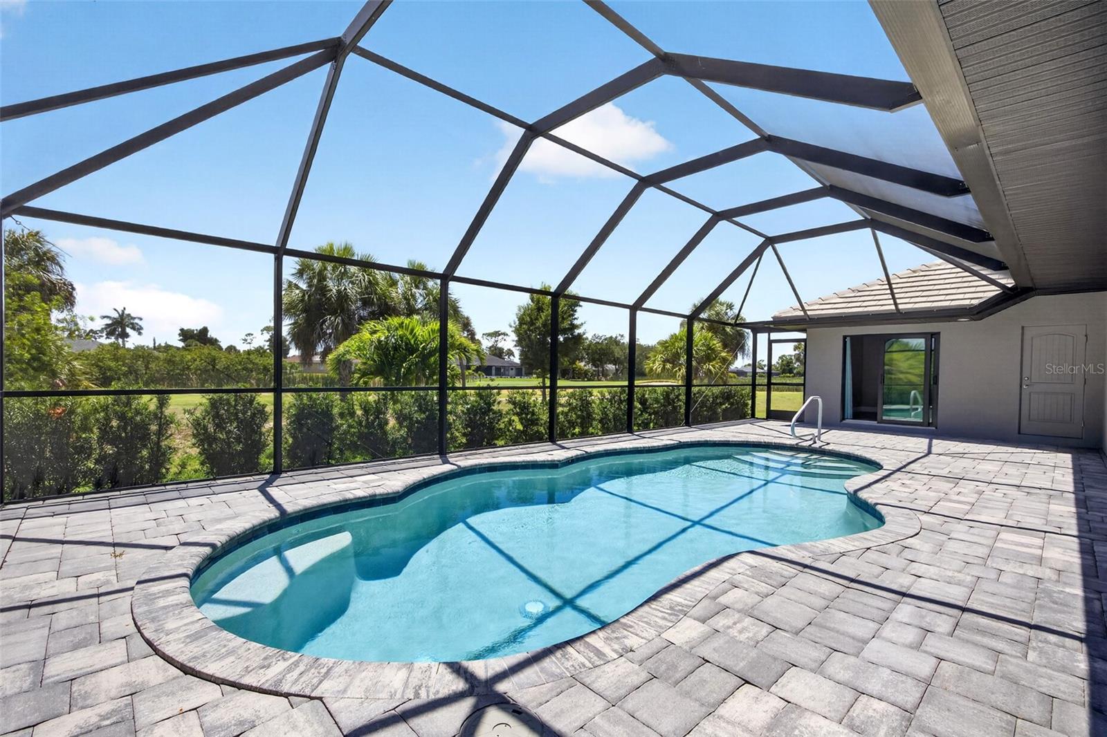 16 TOURNAMENT RD, ROTONDA WEST, FL, 33947