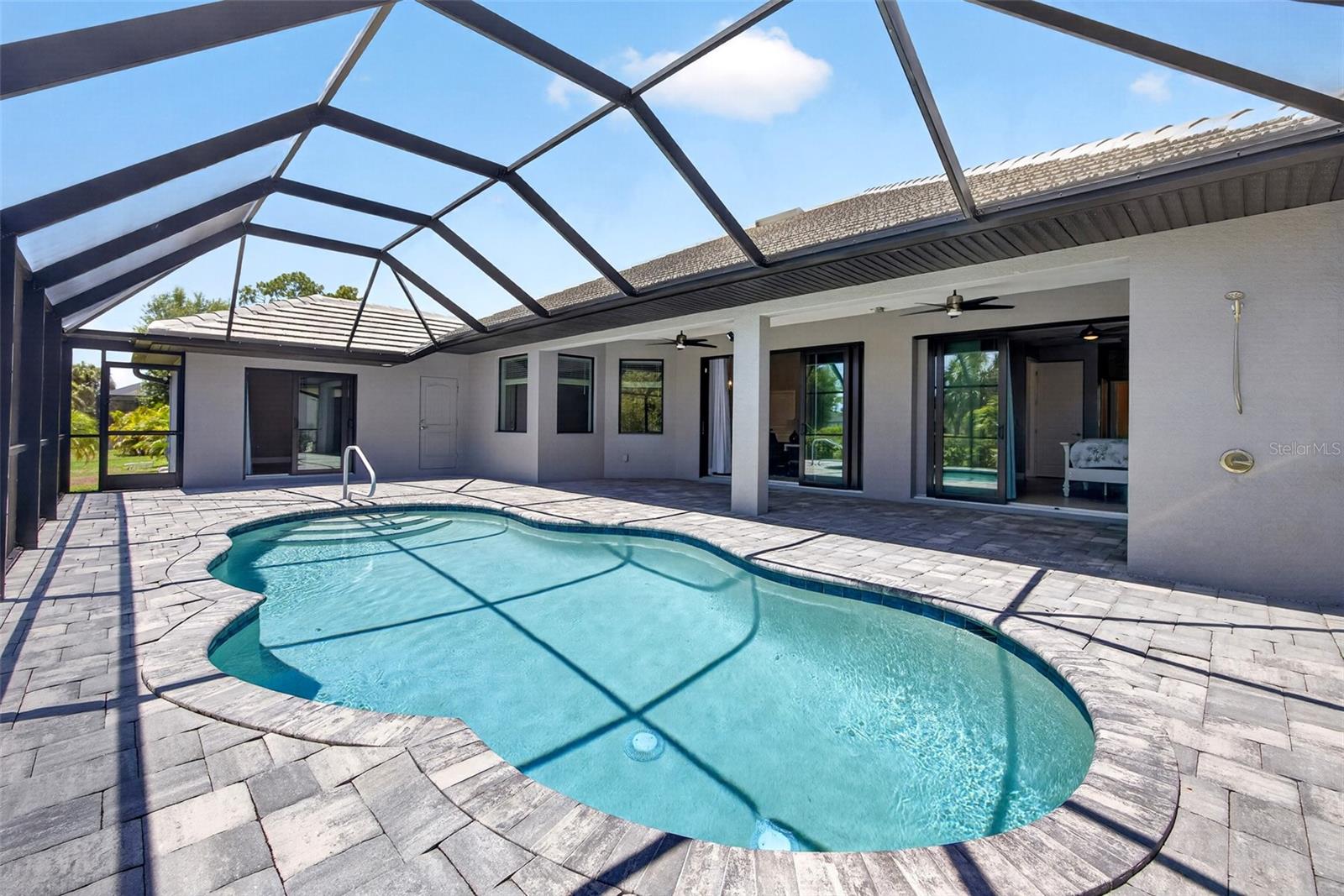 16 TOURNAMENT RD, ROTONDA WEST, FL, 33947