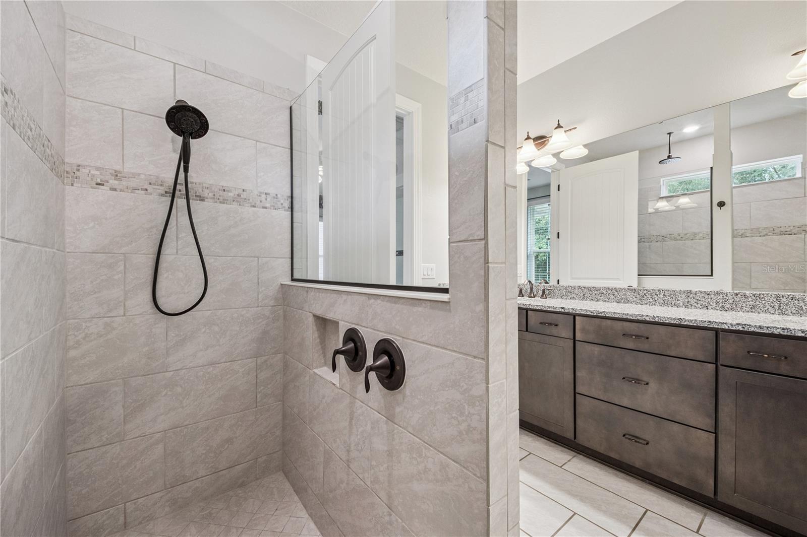 1507 WILD SWEETGRASS WAY, OAKLAND, FL, 34787
