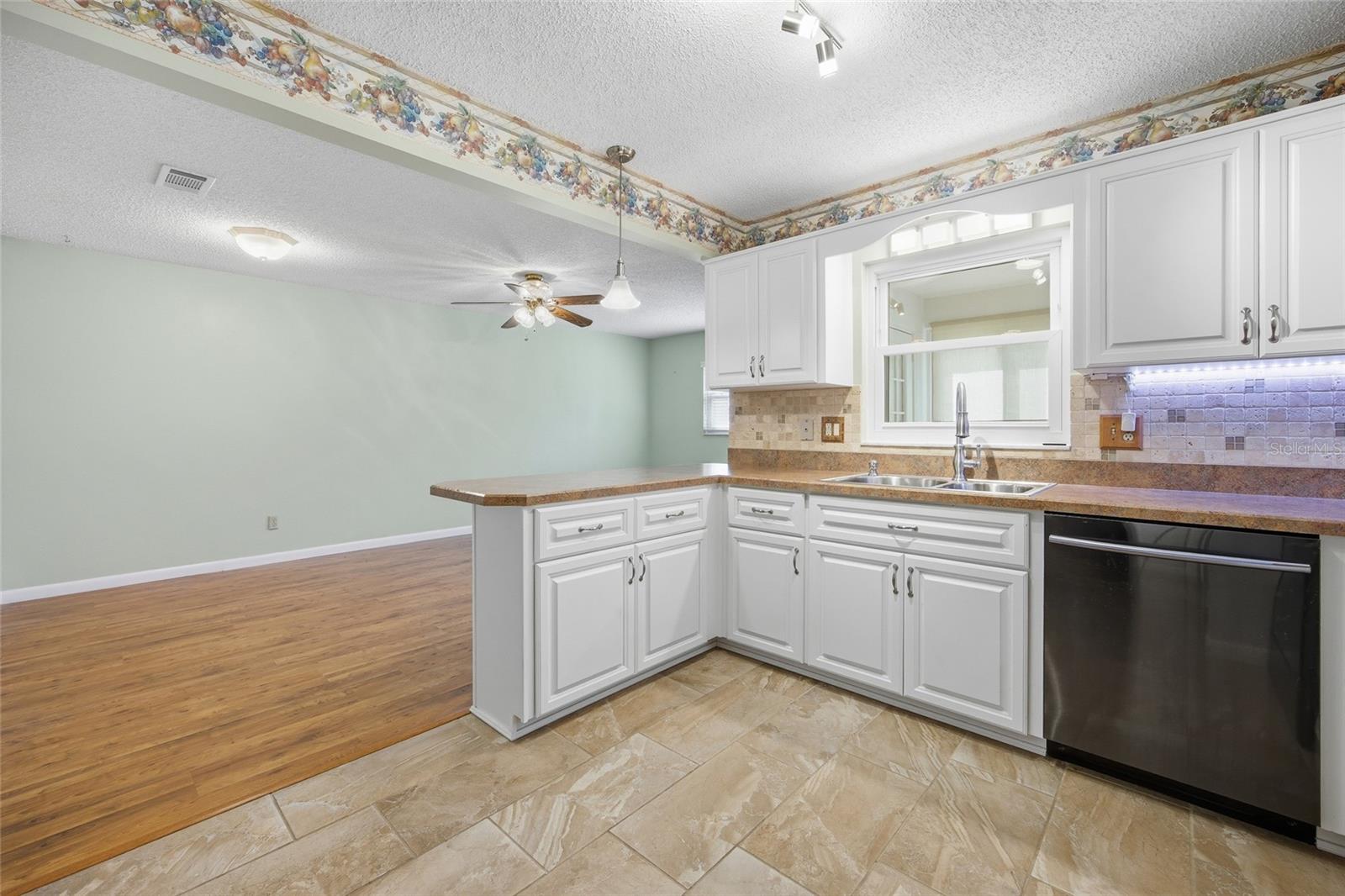 8350 SW 93RD LN #D, OCALA, FL, 34481