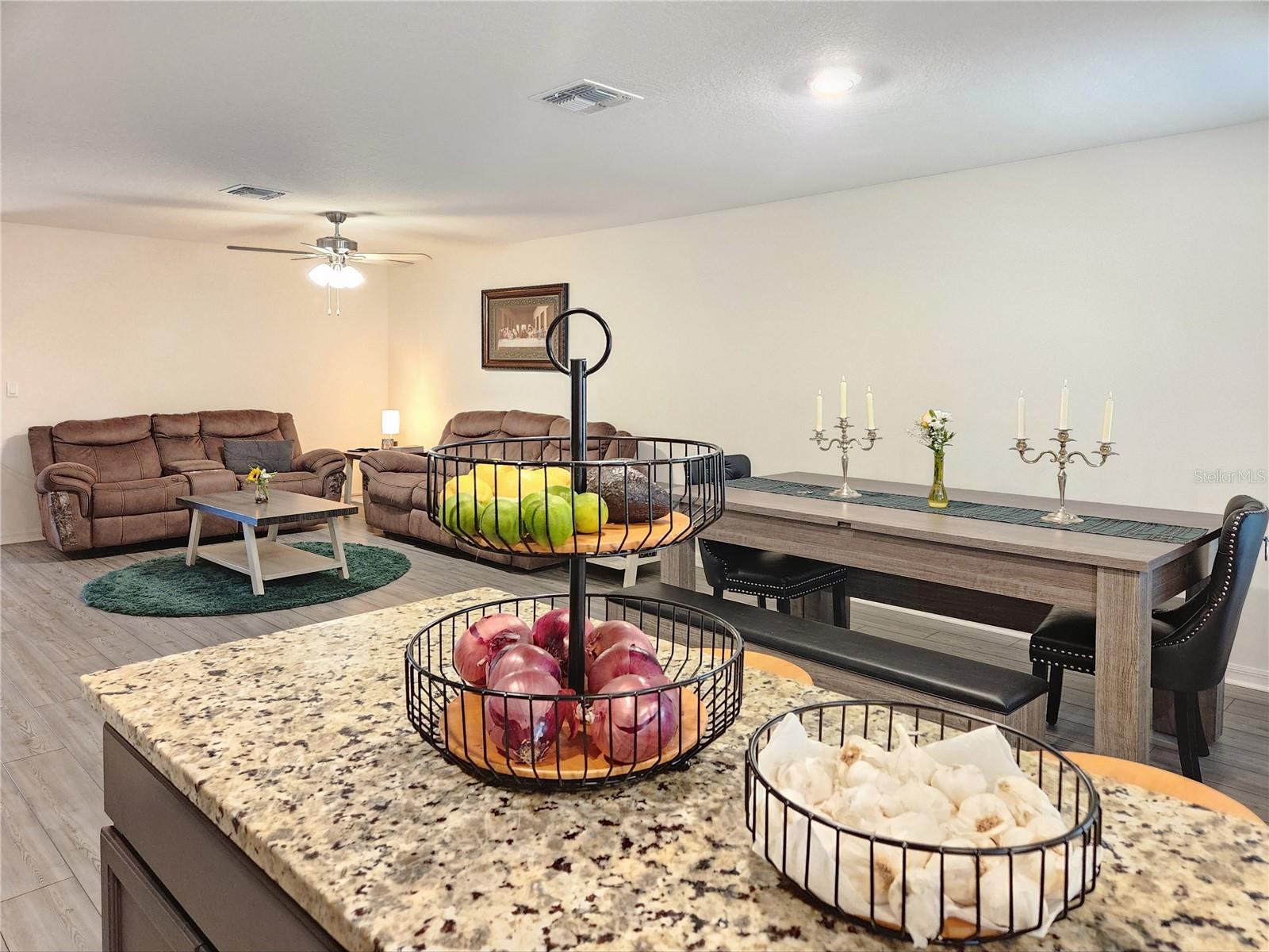 1679 WYNFORD CIR, TAVARES, FL, 32778