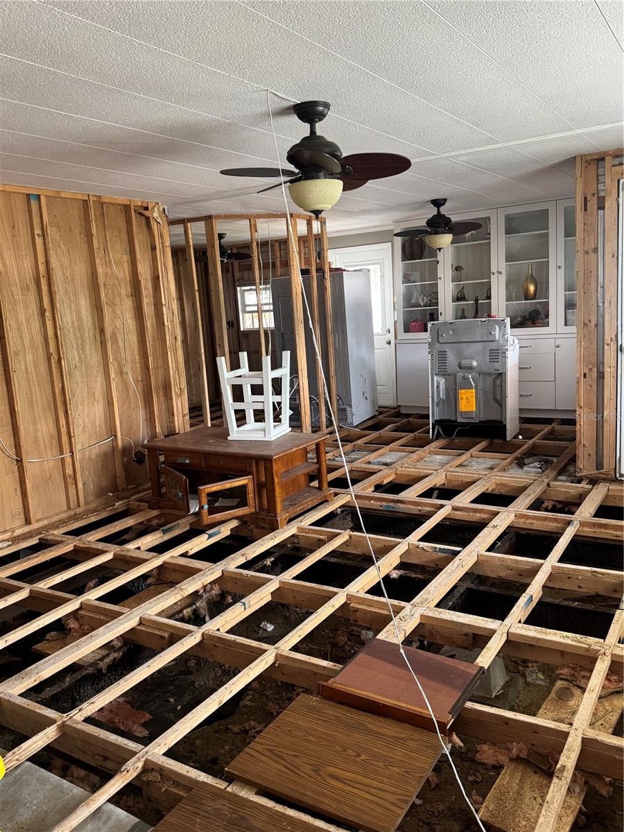 14 AMSTERDAM AVE, PUNTA GORDA, FL, 33950