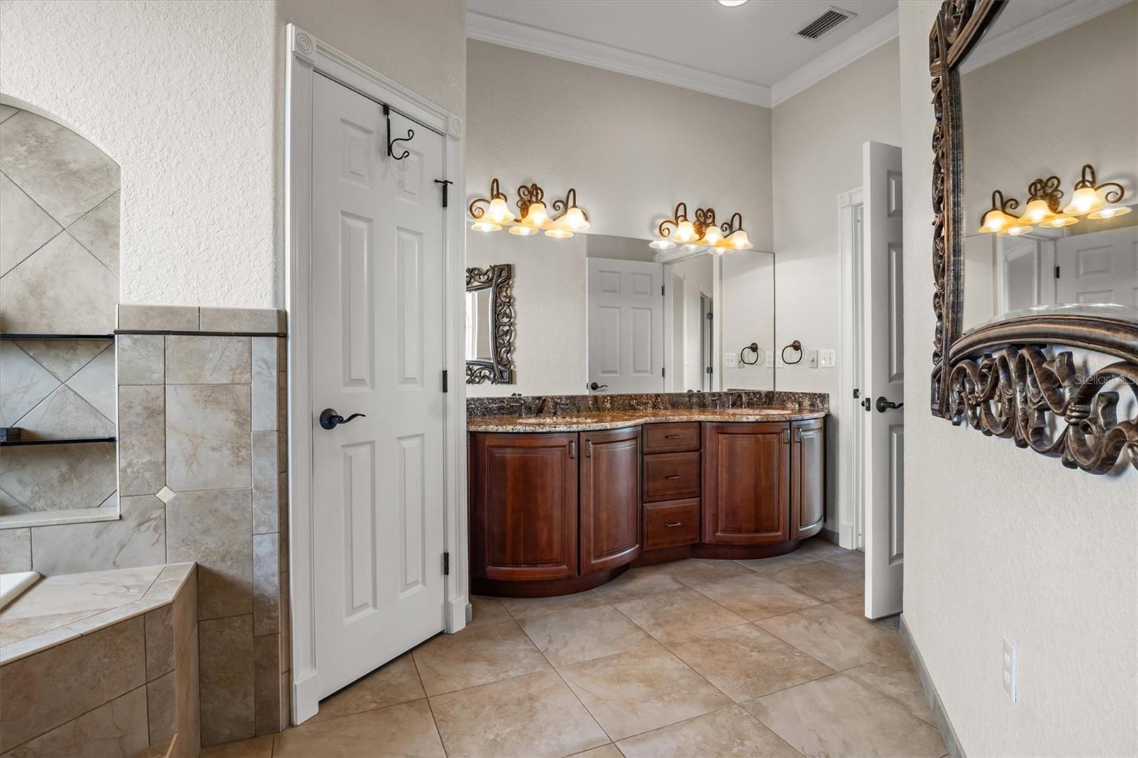 877 N CROOKED LAKE DR, BABSON PARK, FL, 33827