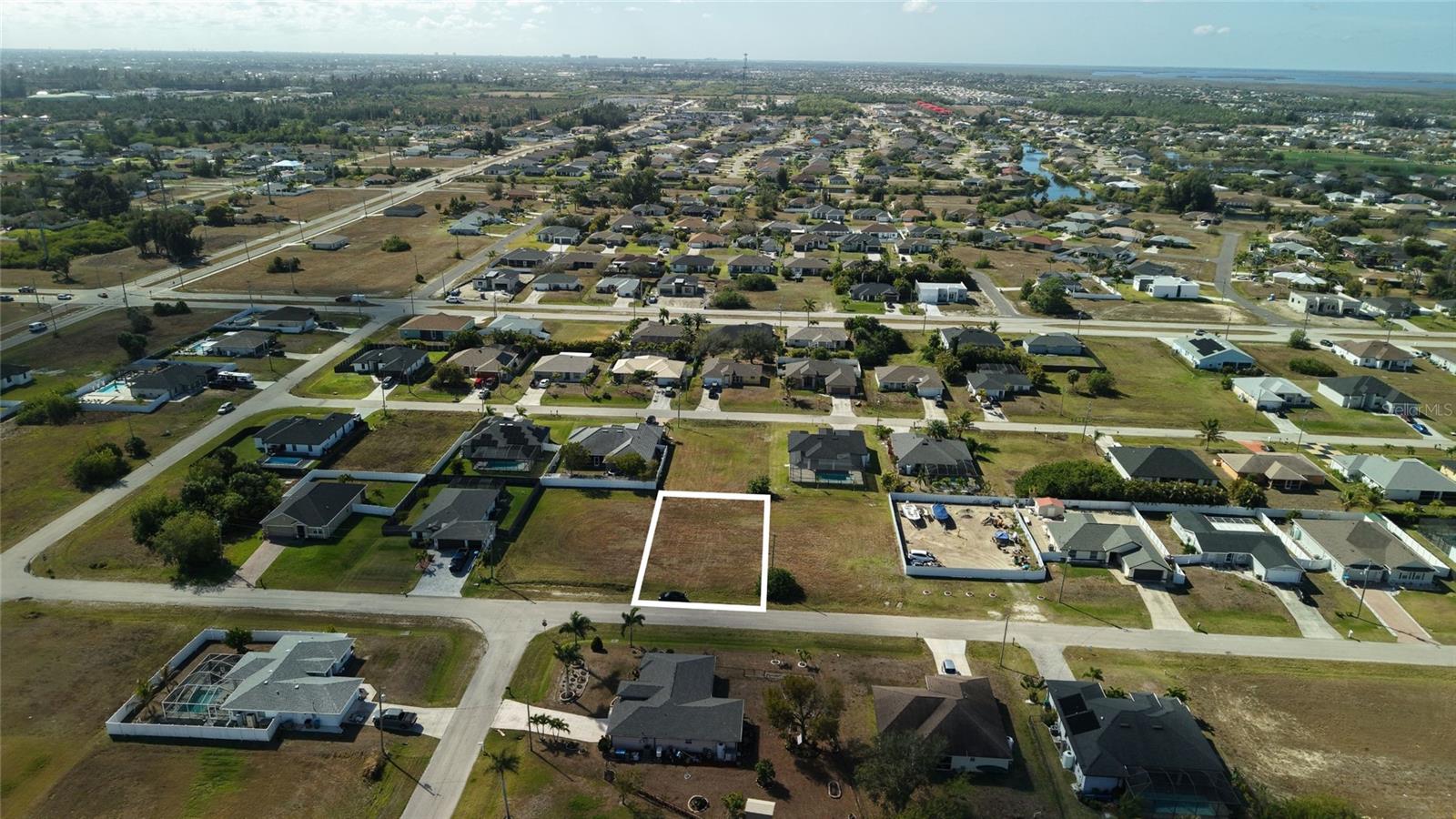 2502 NW 1ST ST, CAPE CORAL, FL, 33993