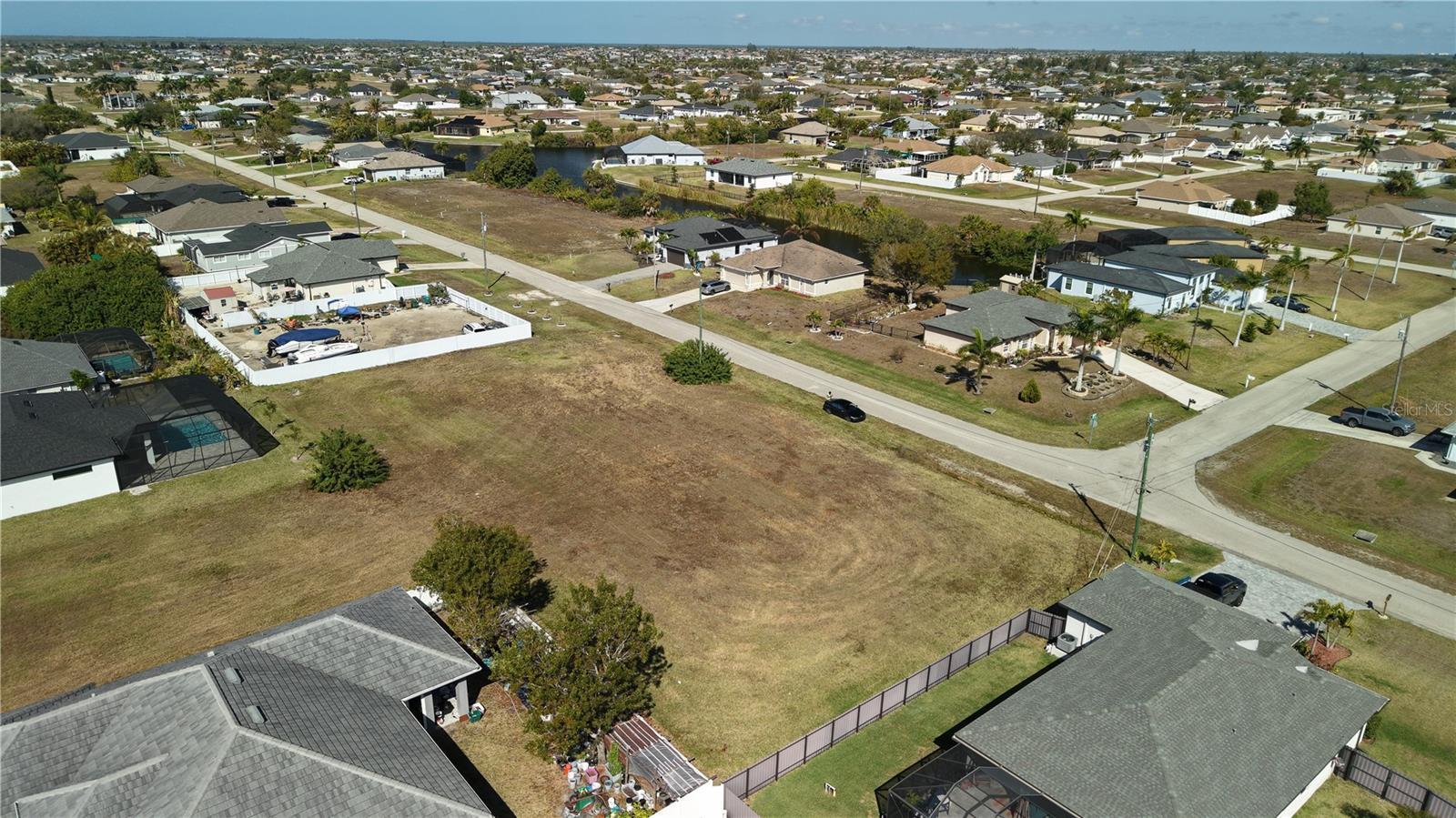2502 NW 1ST ST, CAPE CORAL, FL, 33993
