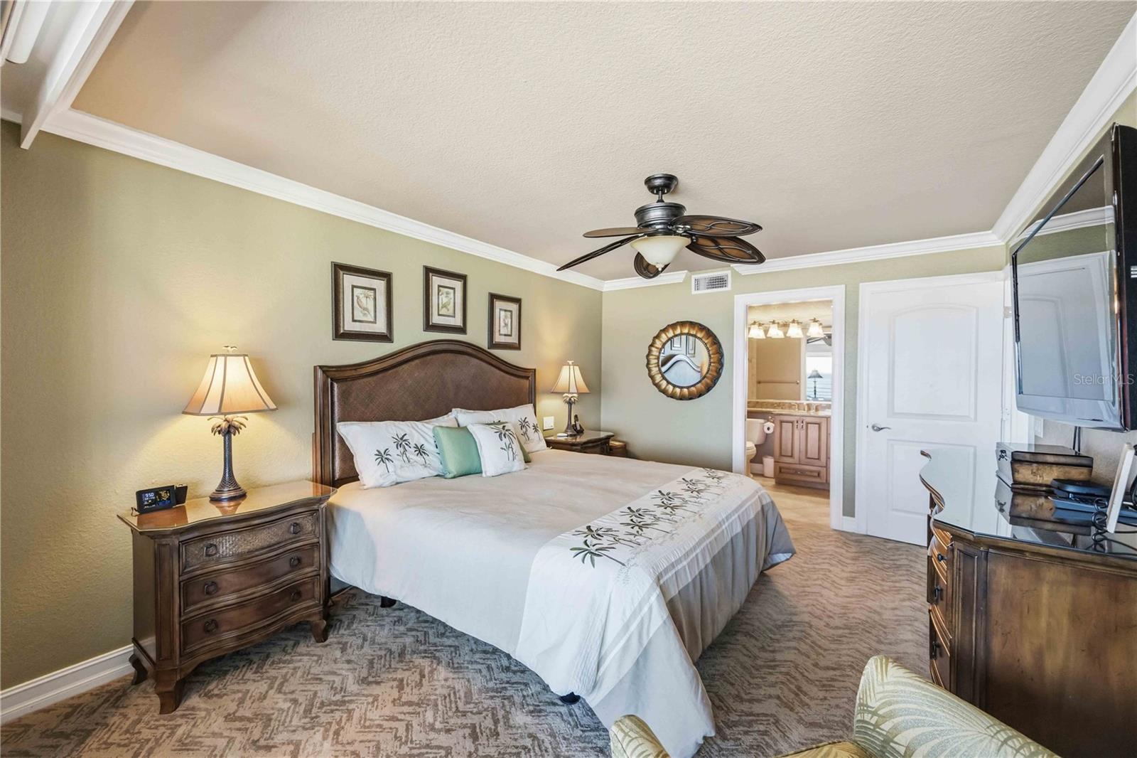 6140 MIDNIGHT PASS RD #606, SARASOTA, FL, 34242