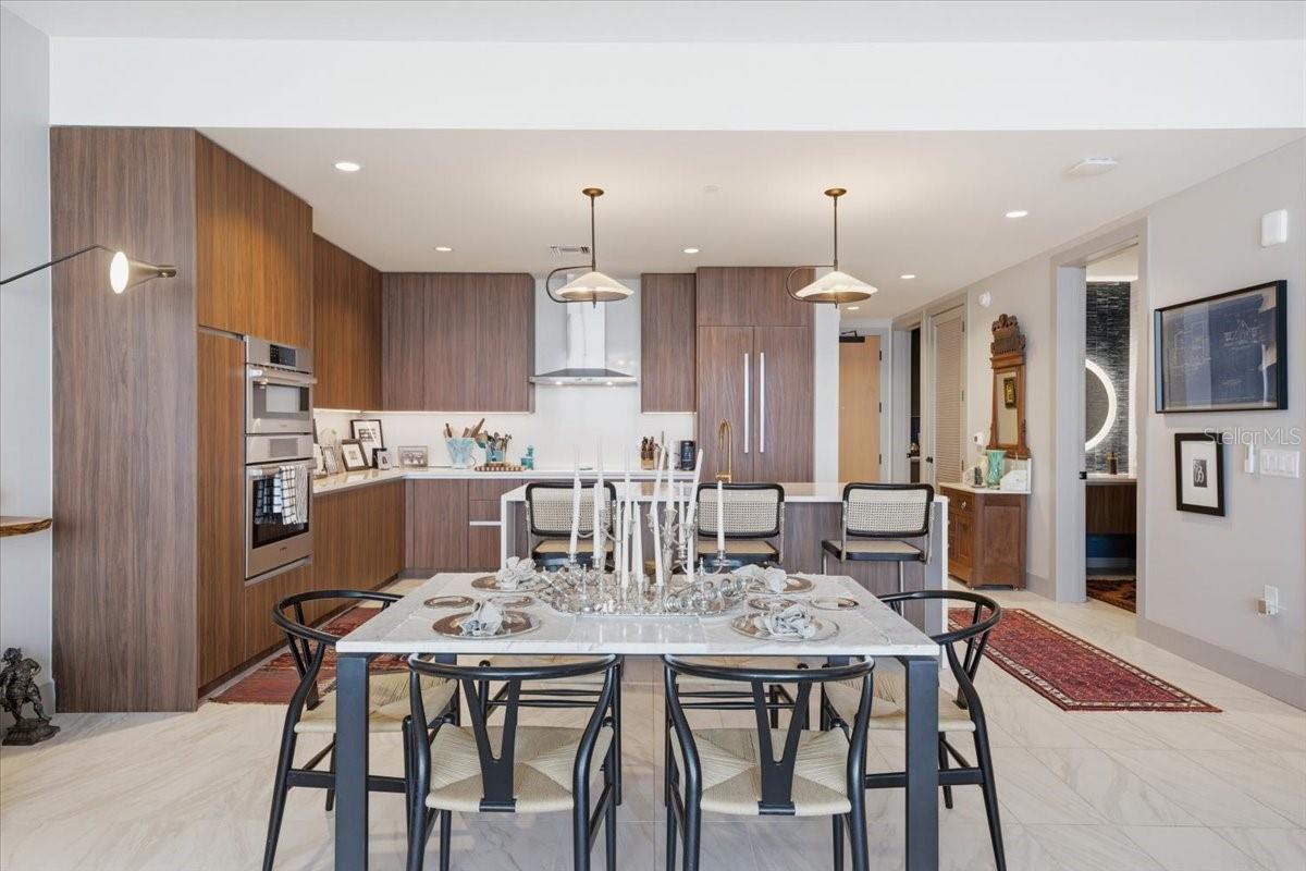 777 3RD AVE N #1606, ST PETERSBURG, FL, 33701