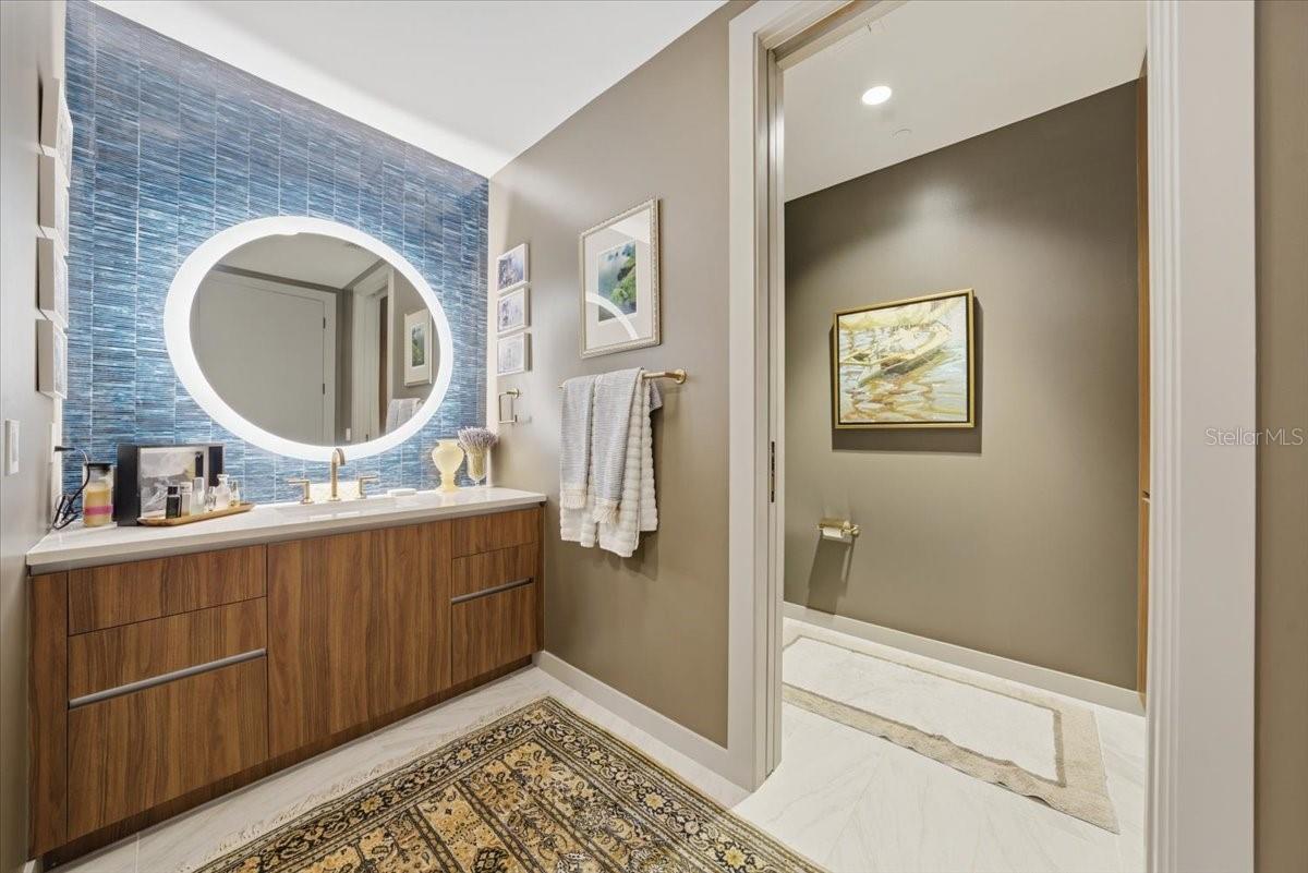 777 3RD AVE N #1606, ST PETERSBURG, FL, 33701