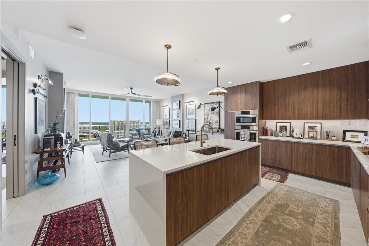 777 3RD AVE N #1606, ST PETERSBURG, FL, 33701