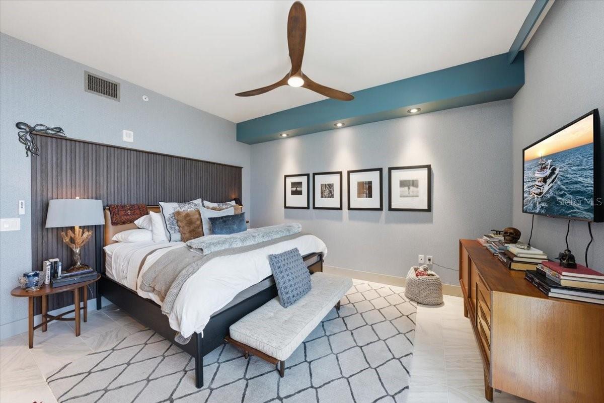 777 3RD AVE N #1606, ST PETERSBURG, FL, 33701