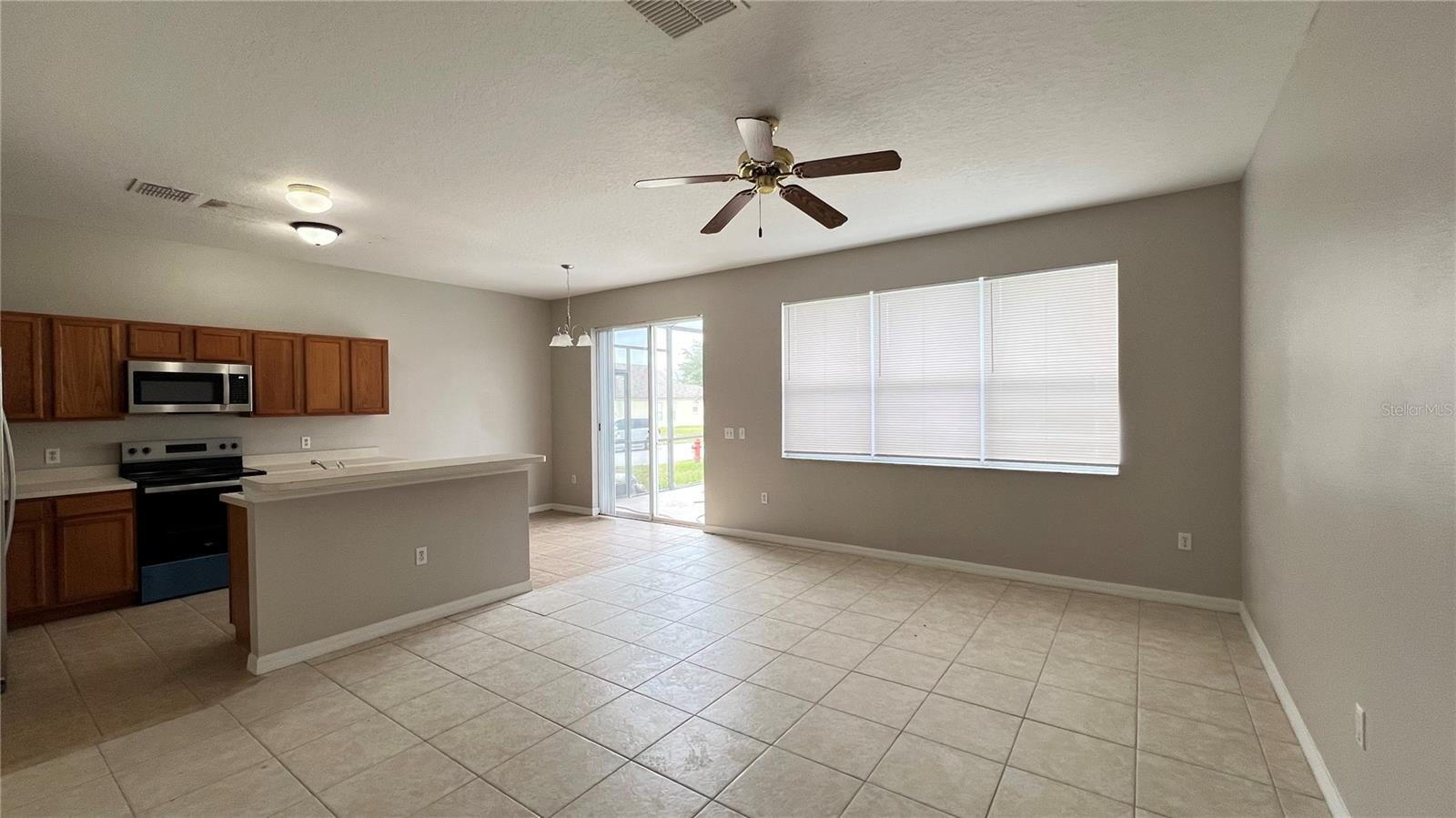 318 SAND RIDGE DR, DAVENPORT, FL, 33896