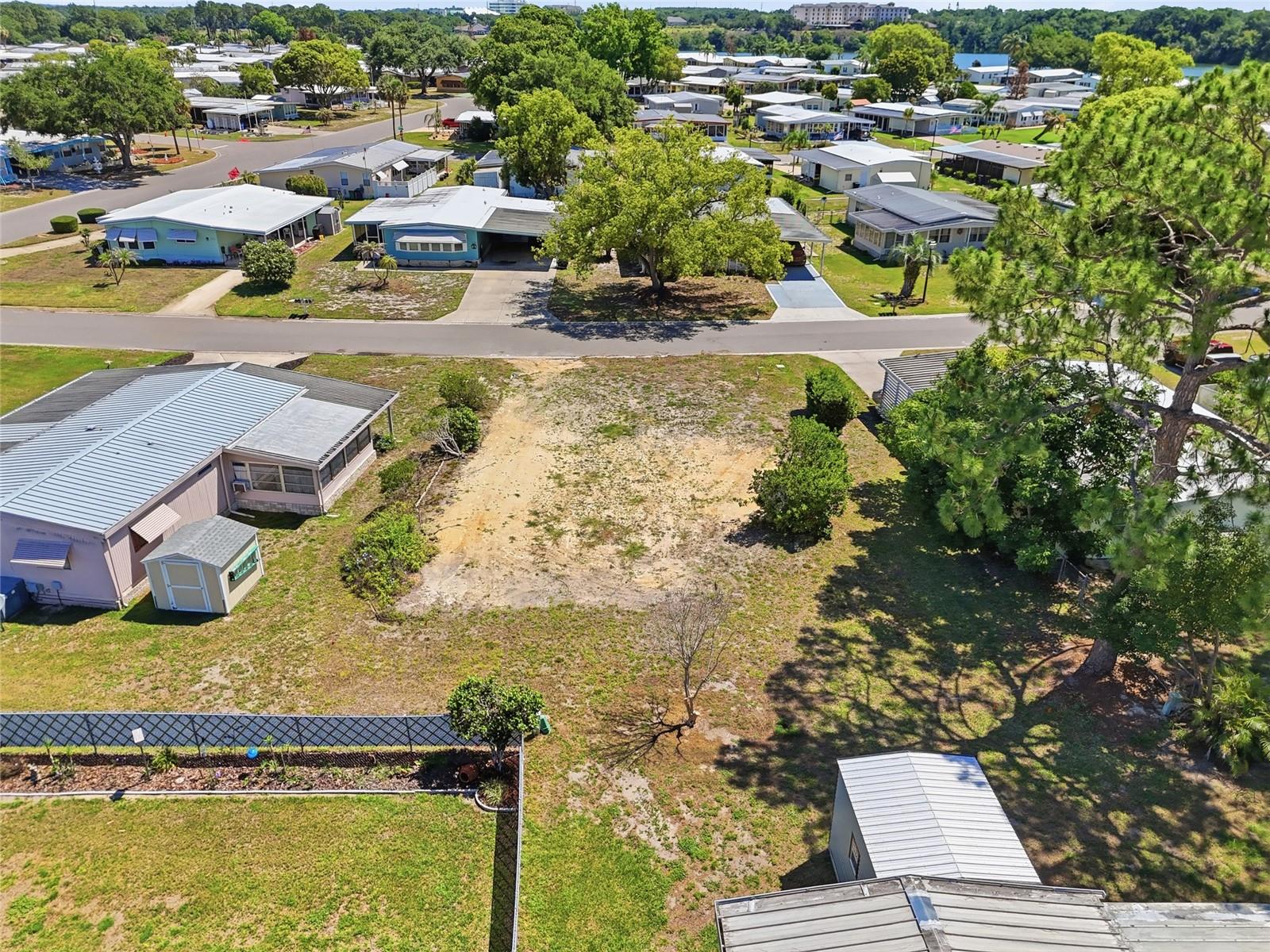 1223 NASSAU CIR, TAVARES, FL, 32778