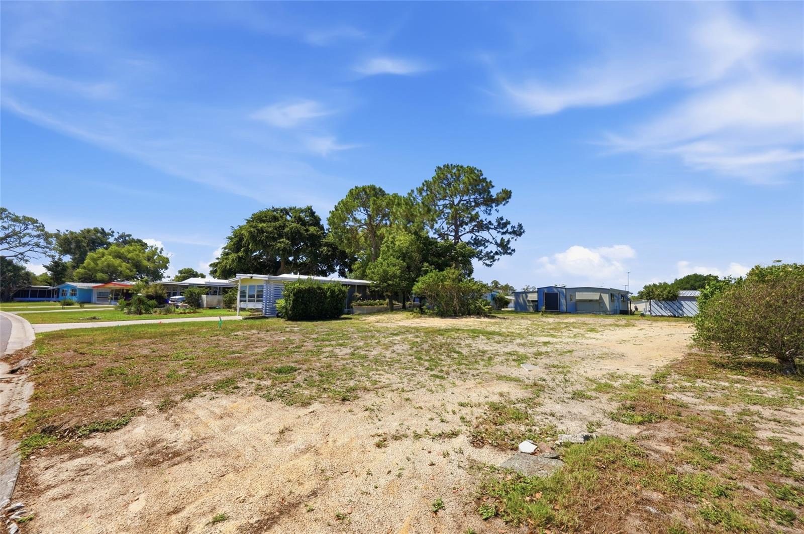 1223 NASSAU CIR, TAVARES, FL, 32778
