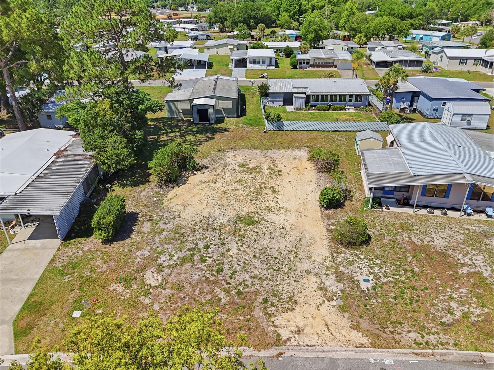 1223 NASSAU CIR, TAVARES, FL, 32778