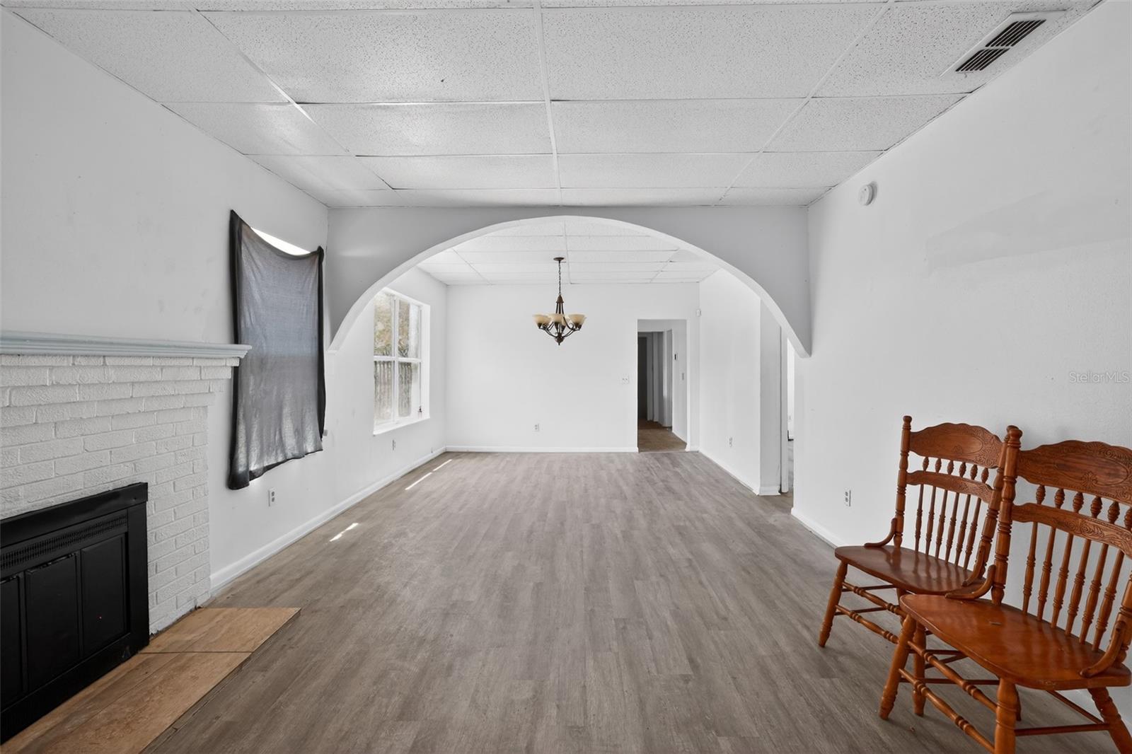 1903 W SAINT JOSEPH ST, TAMPA, FL, 33607