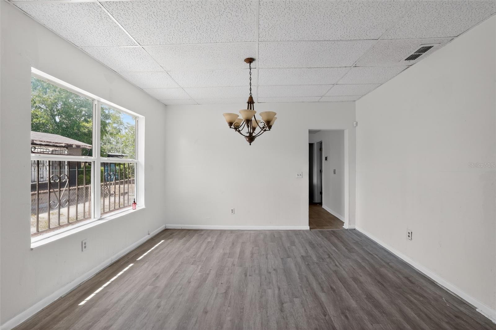 1903 W SAINT JOSEPH ST, TAMPA, FL, 33607