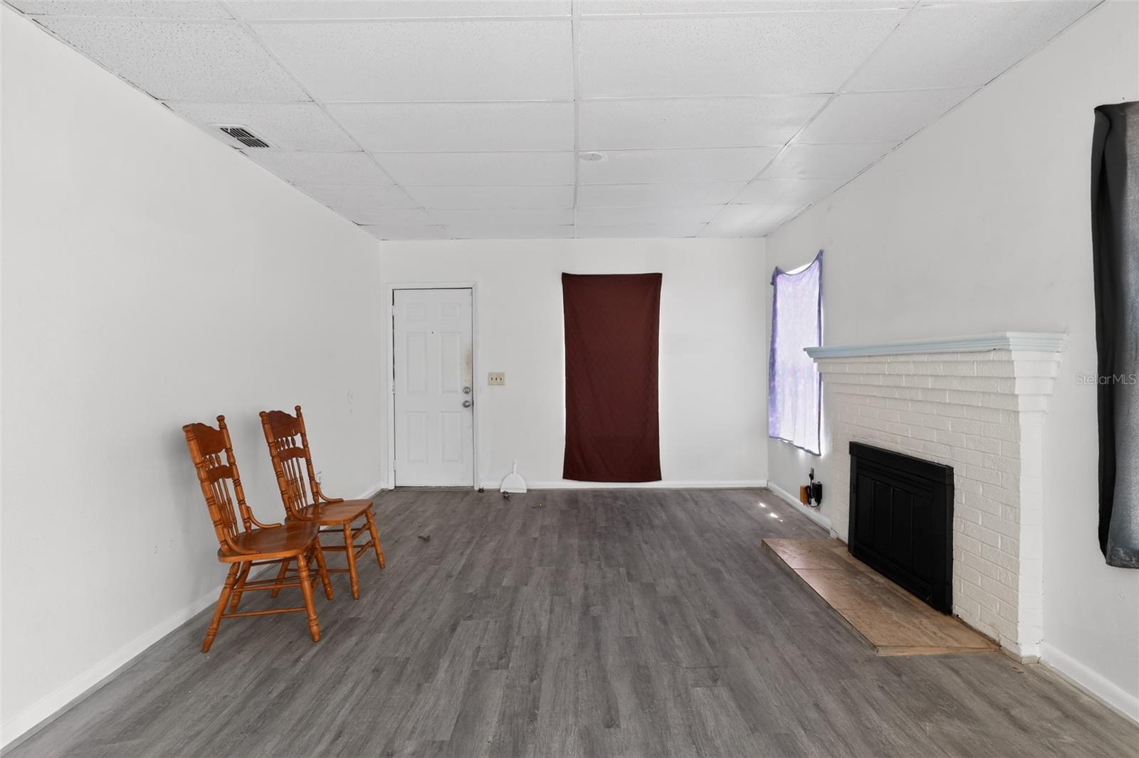 1903 W SAINT JOSEPH ST, TAMPA, FL, 33607